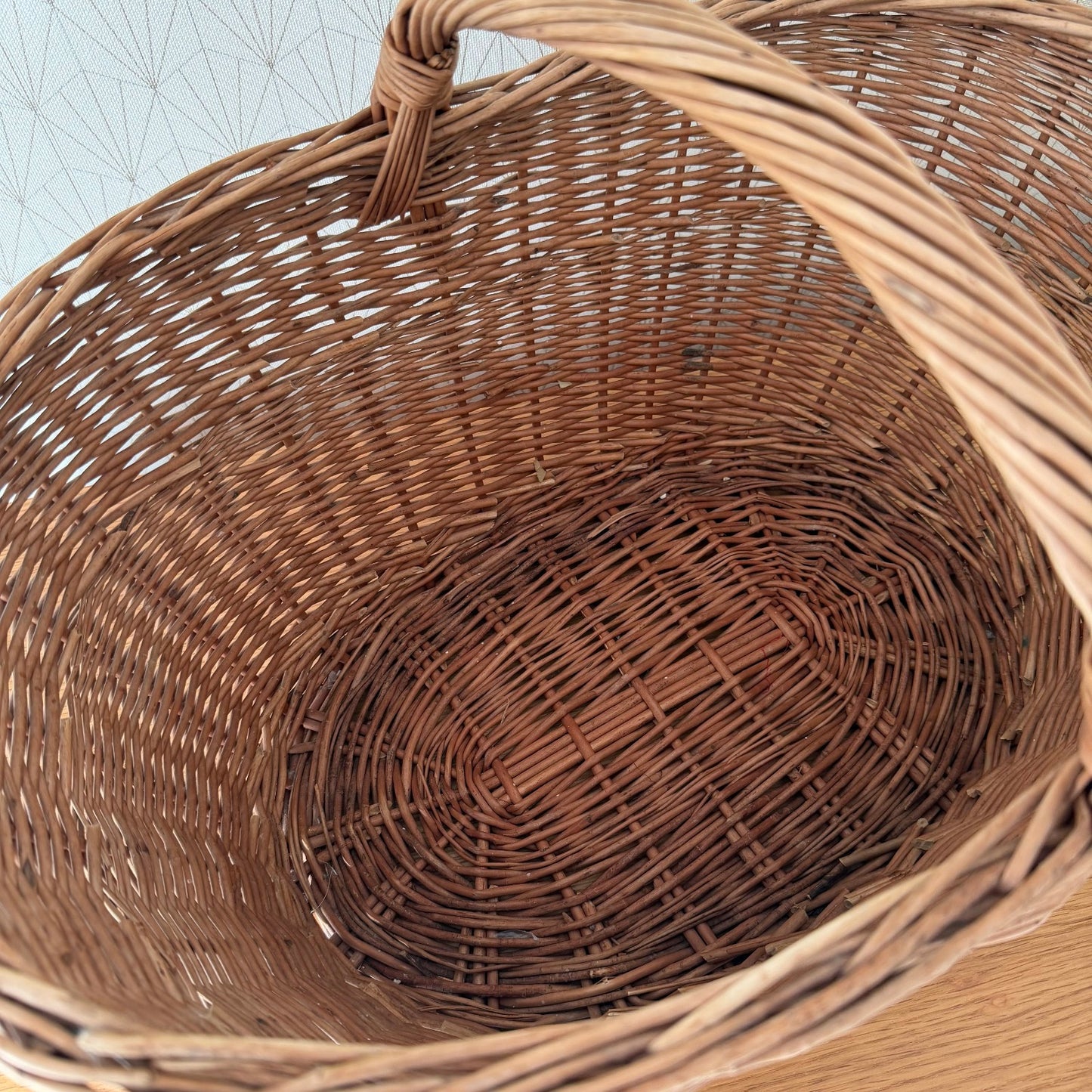 French Wicker Basket market fruits Chic Vintage Woven Rattan 13012620 Fleamarketfrance : French vintage and antique decor