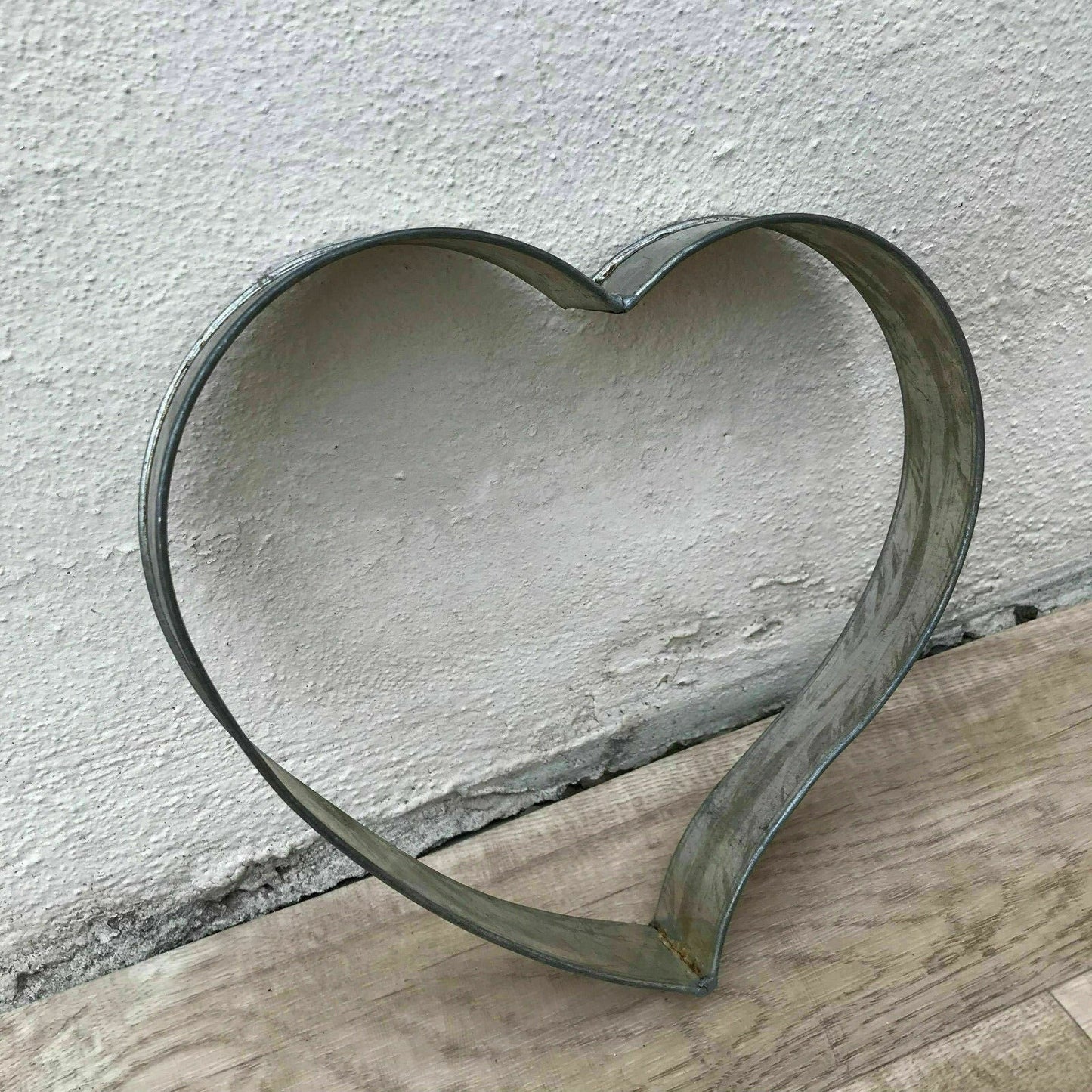 French Heart Cake Tin Vintage Baking Mold 22cm Large Tin 13022613 Unbranded