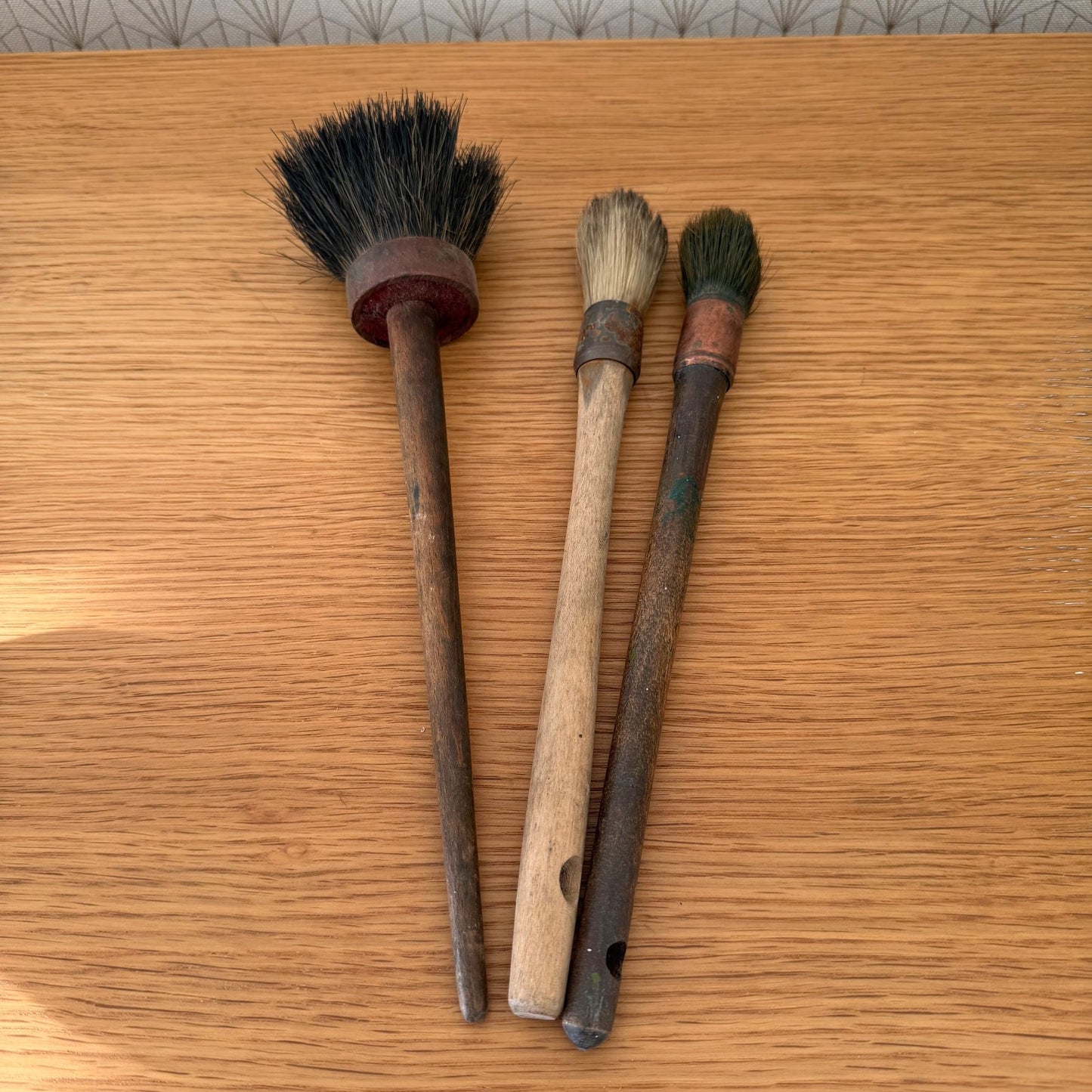Vintage French Artist Paint Brushes Set Professional Studio Tools 1801263 Fleamarketfrance : French vintage and antique decor