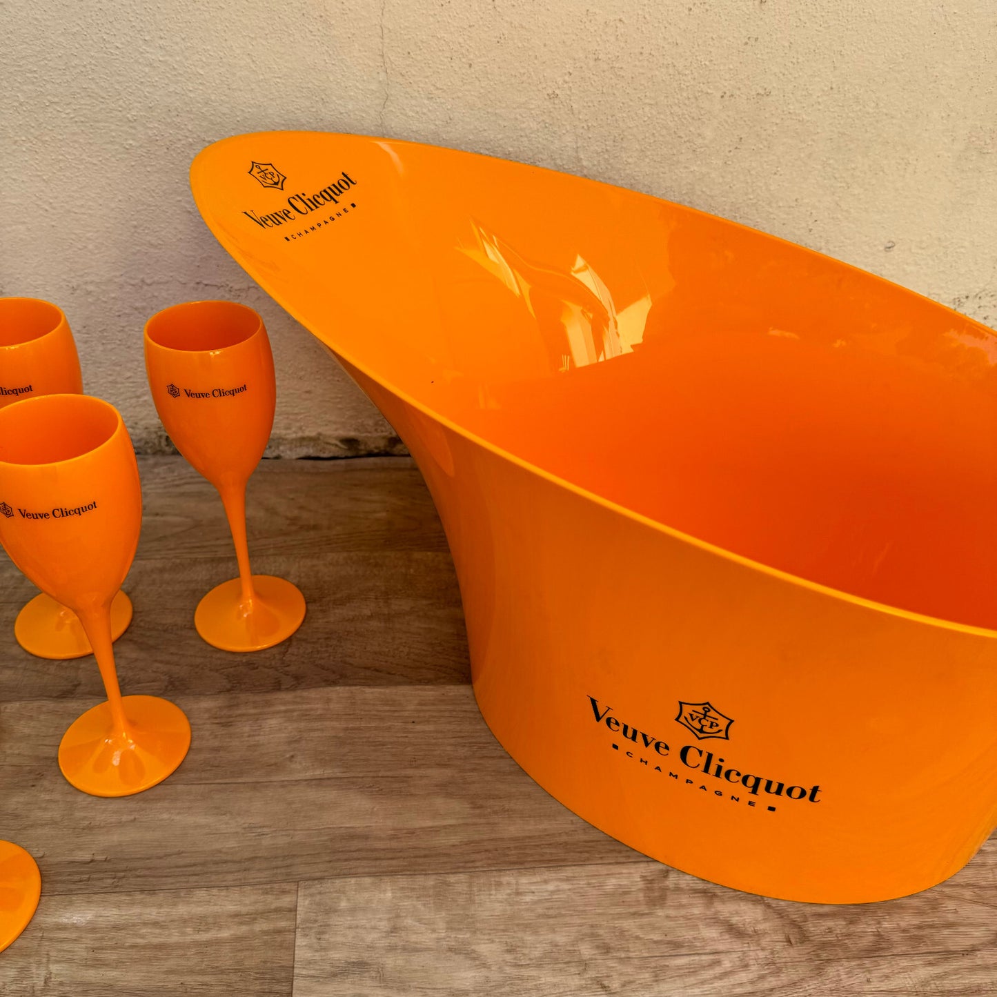 6 x Veuve Cliquot Clicquot Orange Glasses Flutes Ice + bucket Champagne 2006251