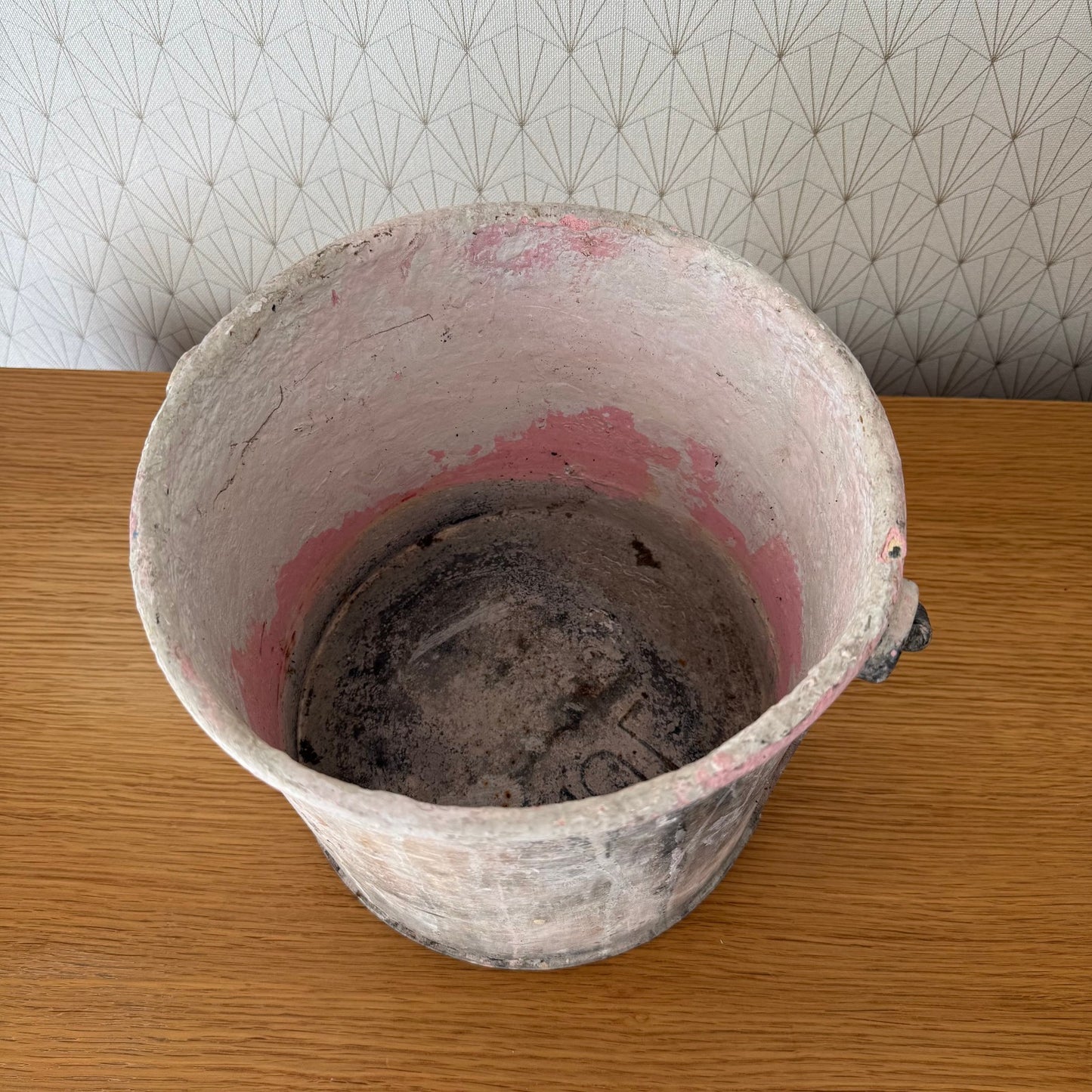 French Paint Bucket Vintage Industrial Metal Decorator Pot Handle 1310254 Fleamarketfrance : French vintage and antique decor