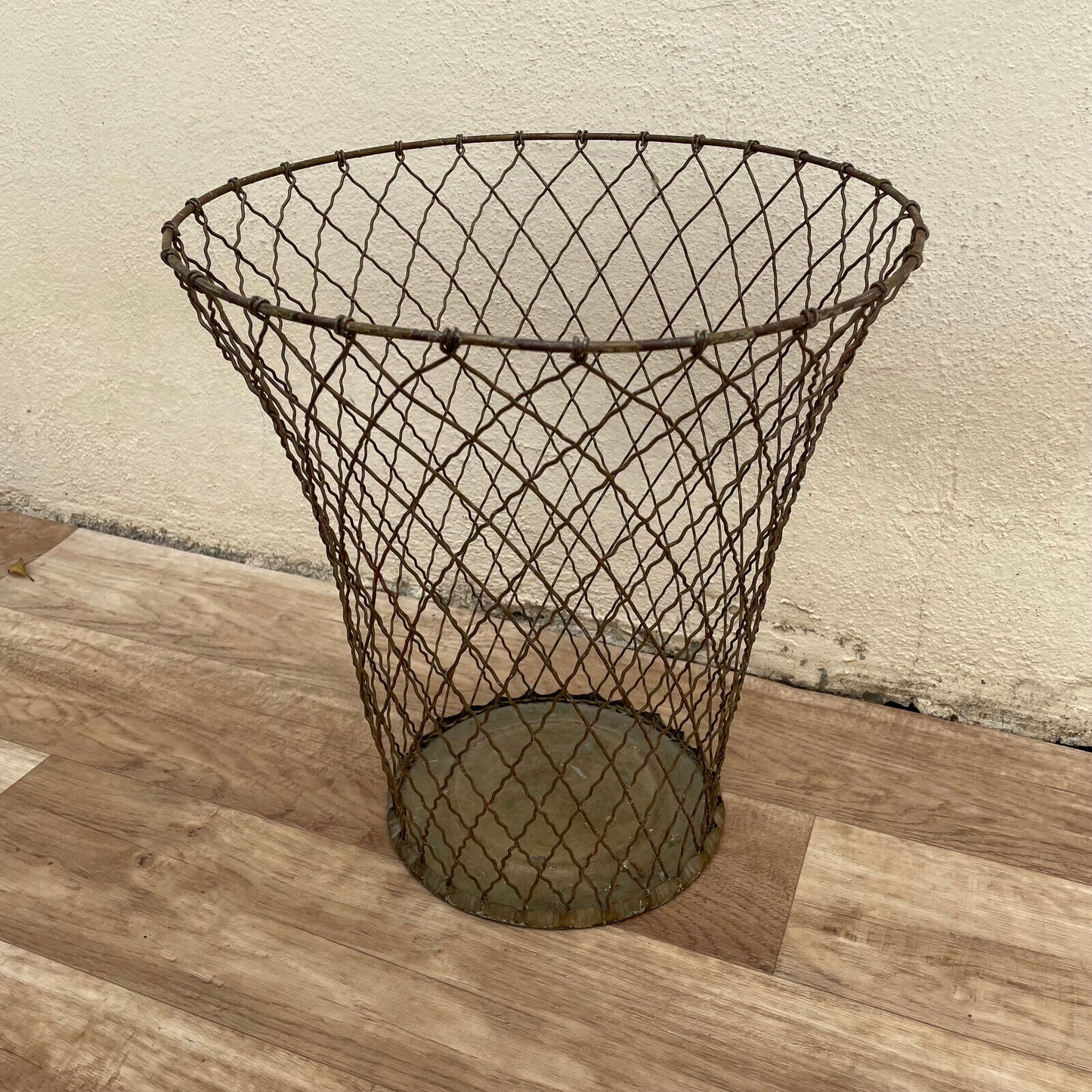 VINTAGE WIRE METAL WASTE PAPER BASKET 1903253 NEMCO