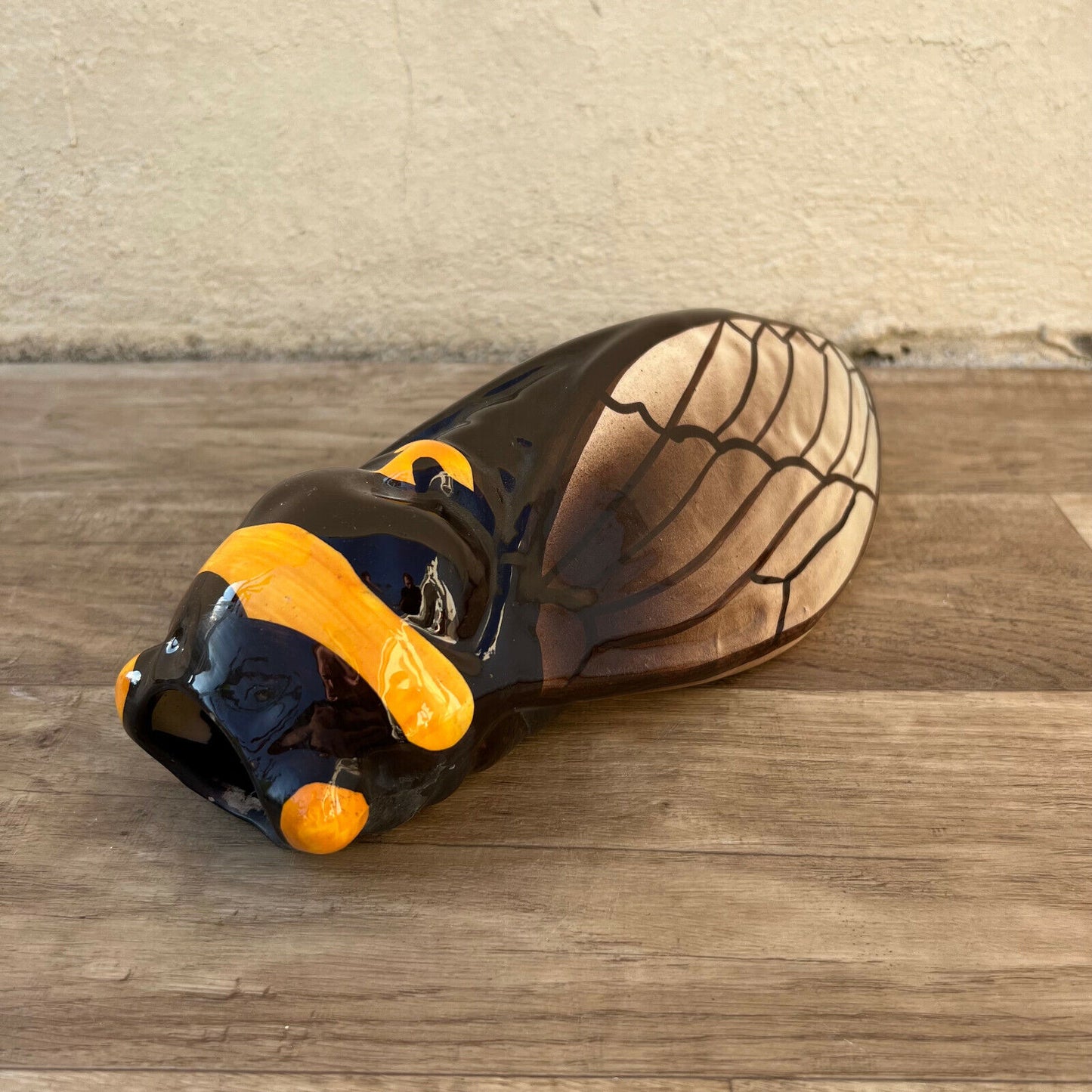 Vintage French MAJOLICA CICADA WALL POCKET VASE Provence 11" 28012210 Unmarked
