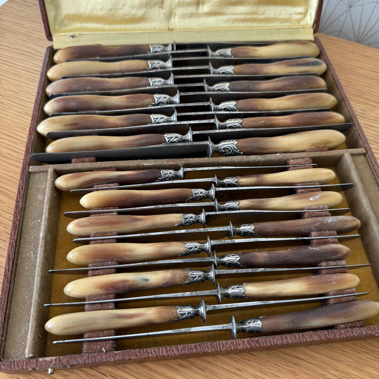 Antique French Dinner Knives Faux Horn Handles Silver Collar 24pcs 2704253 Unbranded
