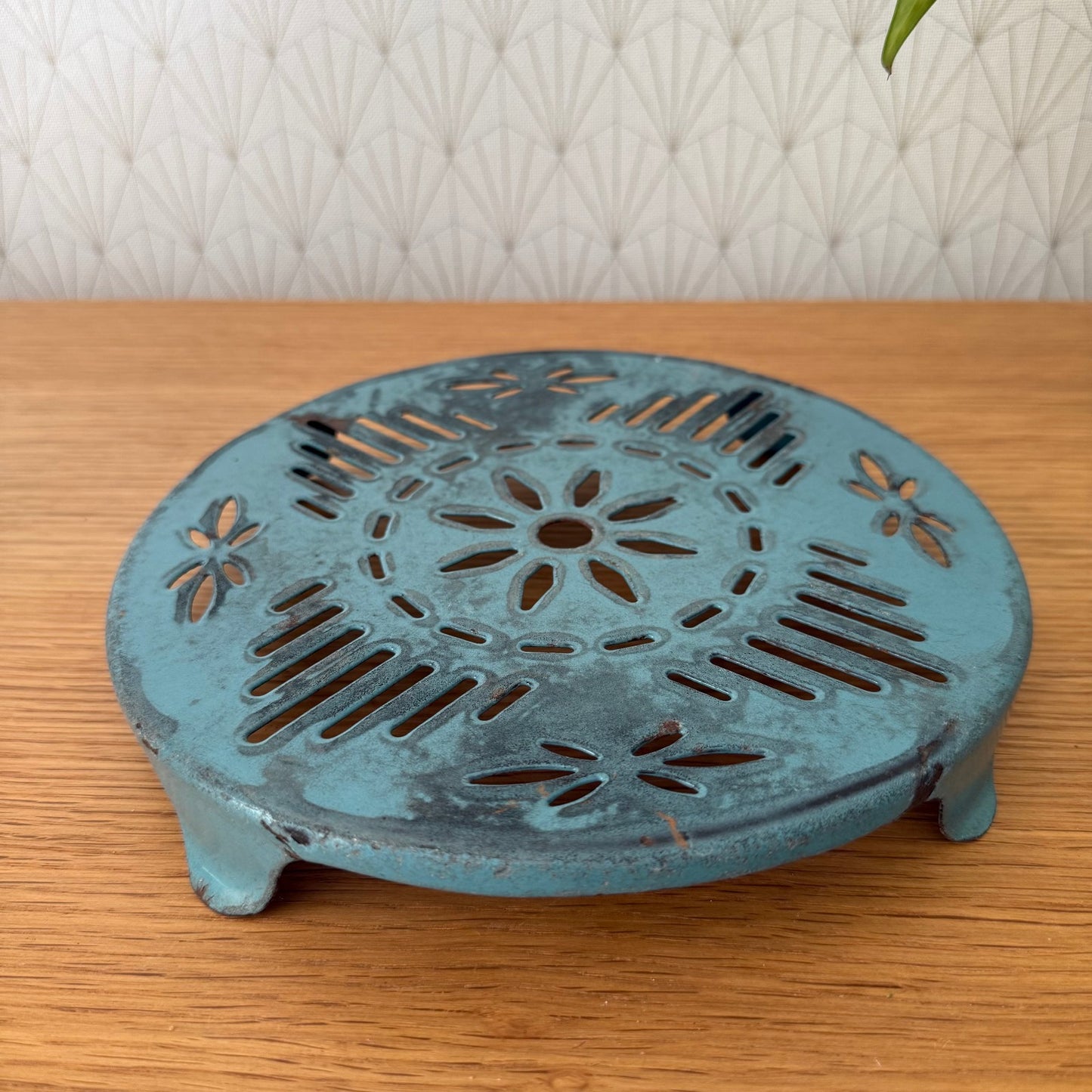 French Cast Iron Trivet Vintage Blue Patina Floral Design Kitchen 08072510 Does Not Apply