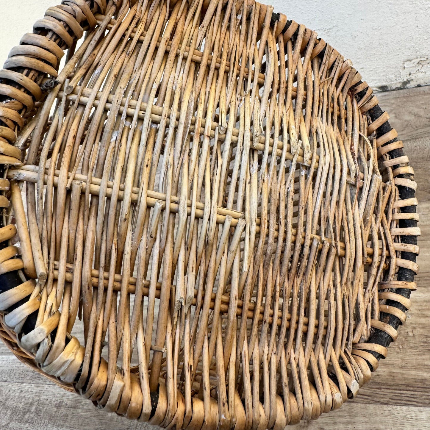 French Wicker Basket office decoration Chic Vintage Woven Rattan 1006245 Fleamarketfrance