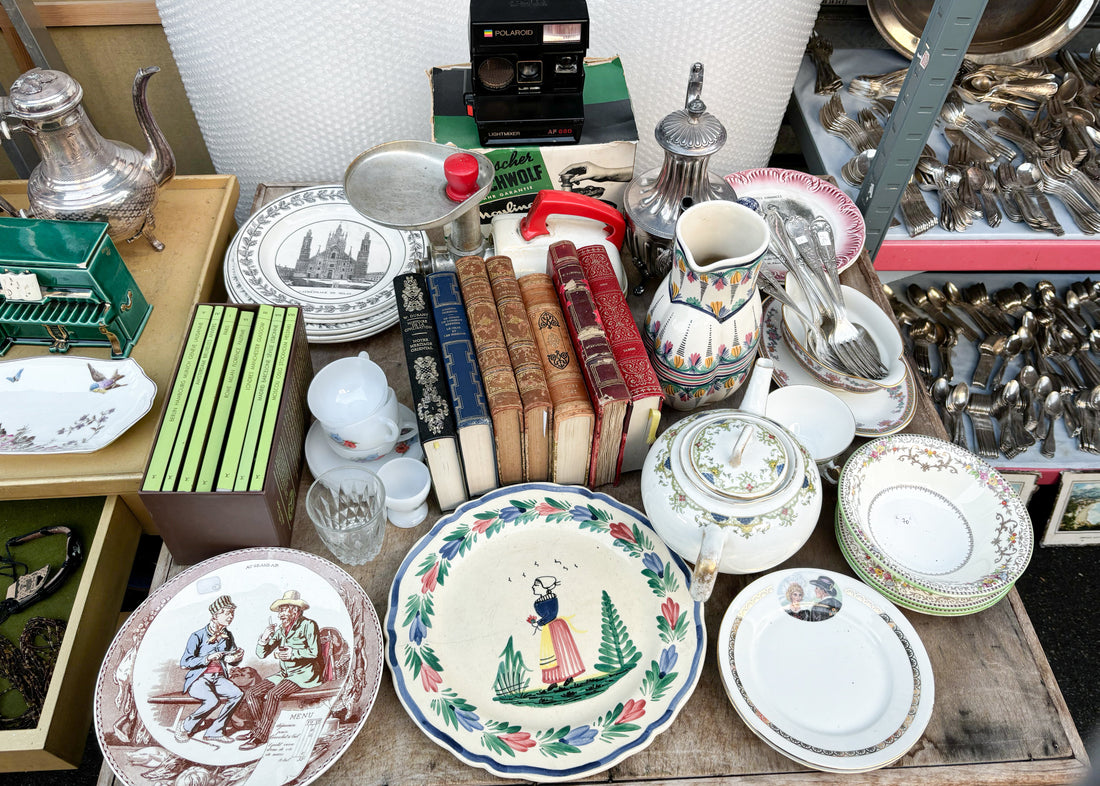 How to Recognize and Date Antique Porcelain: A Practical Guide for Collectors