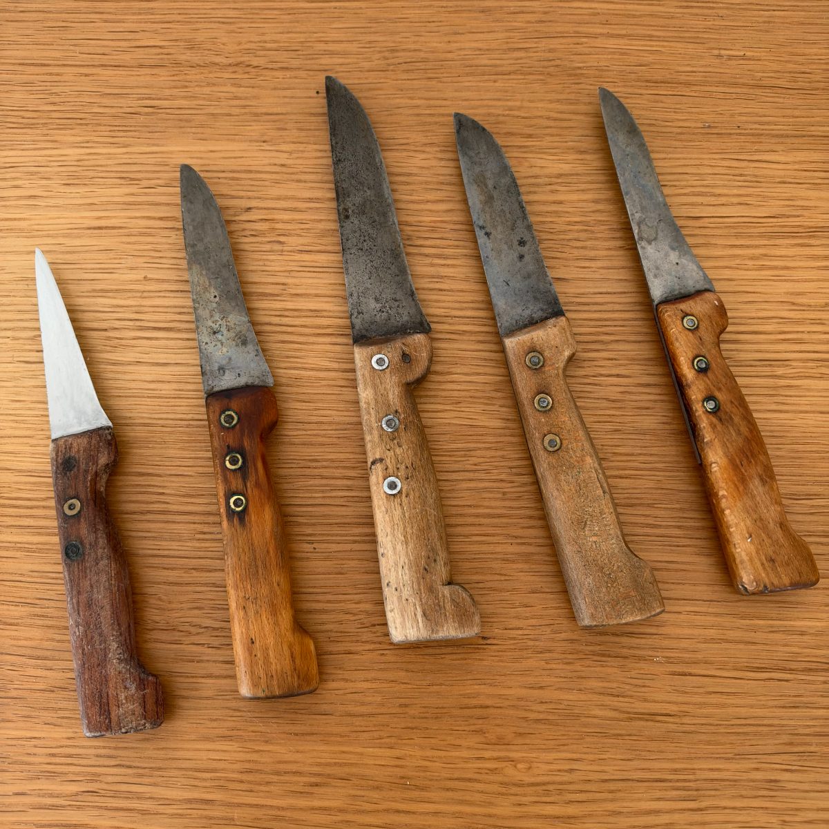 French Vintage Kitchen Knives Set of 5 Rustic Wooden Handle 07102618 Fleamarketfrance
