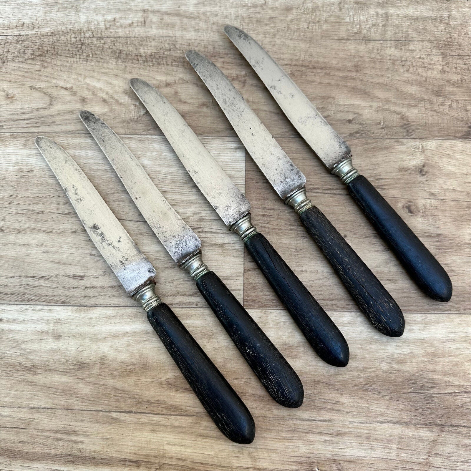 Antique French Dinner Knives Faux Ebony Horn Handles Silver Collar 5pcs 2608231 - Fleamarketfrance