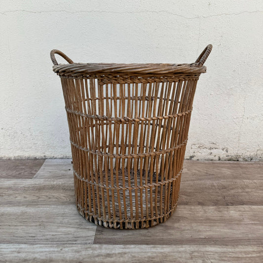 French Wicker Basket office decoration Chic Vintage Woven Rattan 1006245 - Fleamarketfrance