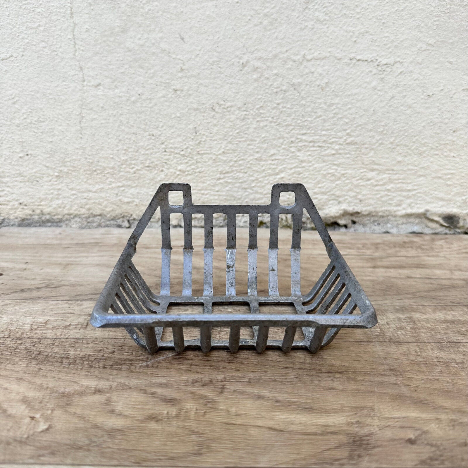 Vintage french METAL galvanized Soap Dish/Sponge Holder 27112312 - Fleamarketfrance