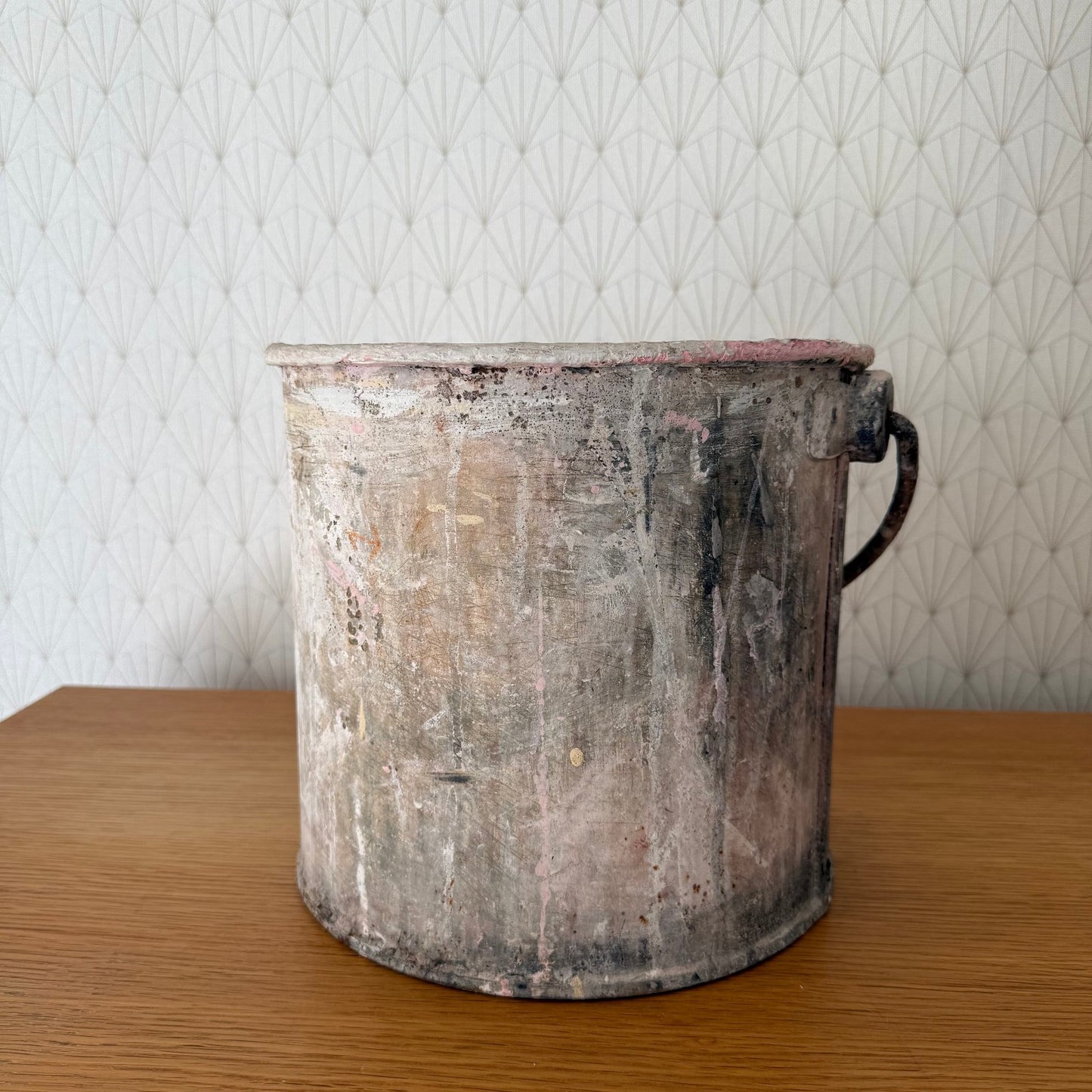 French Paint Bucket Vintage Industrial Metal Decorator Pot Handle 1310254 Fleamarketfrance : French vintage and antique decor