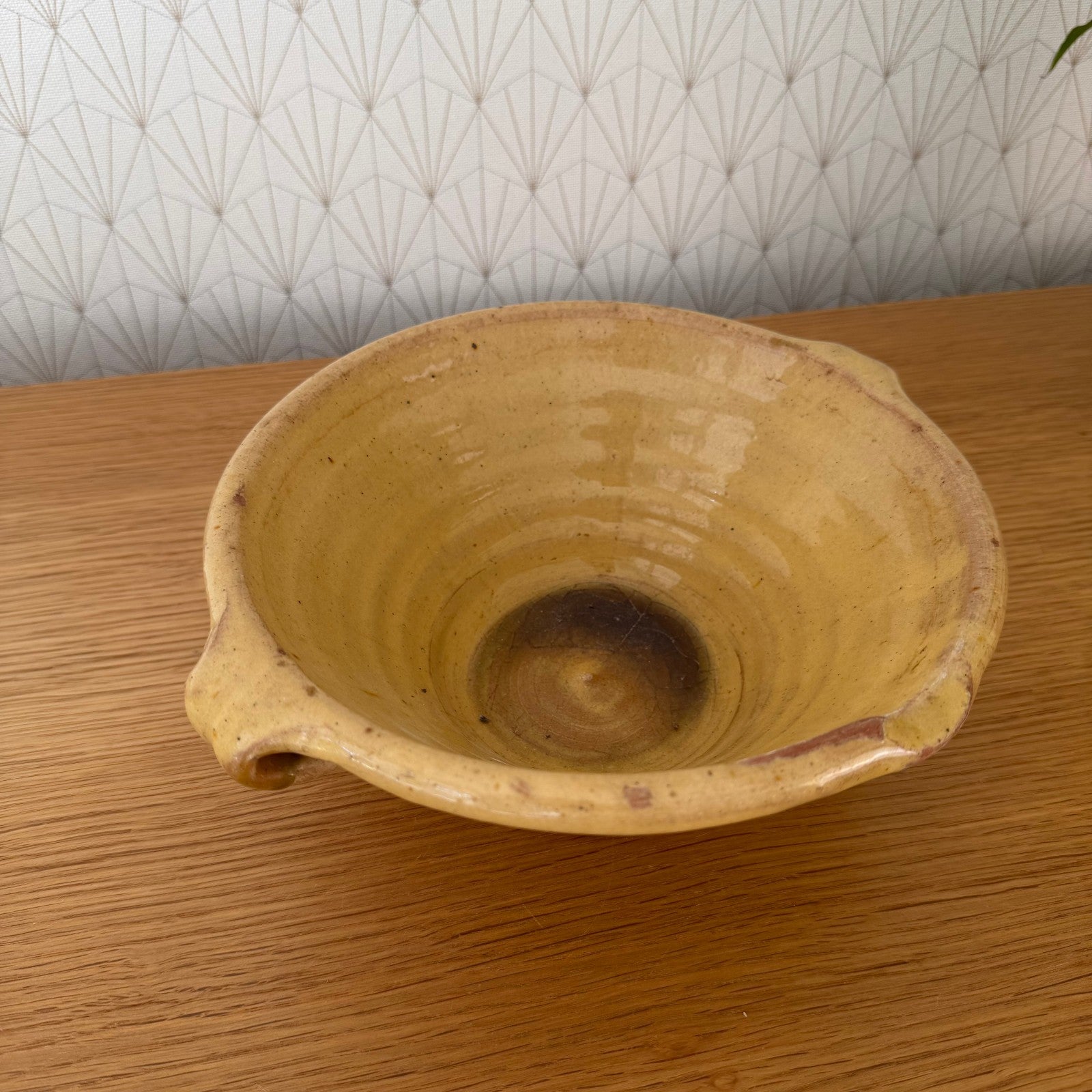 VINTAGE FRENCH GLAZED YELLOW MIXING BOWL TERRINE TIAN 8 1/2" 2210253 Fleamarketfrance : French vintage and antique decor