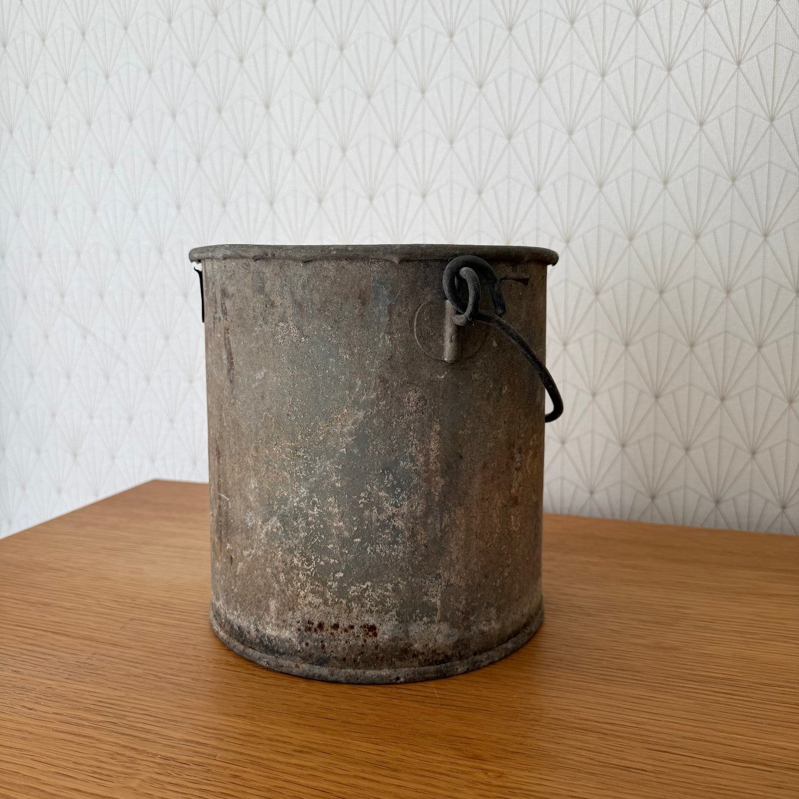 Vintage French Paint Pot Industrial Metal Bucket Decorator 1310253 Fleamarketfrance