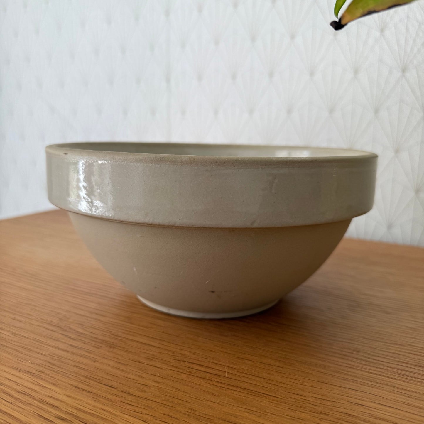 VINTAGE FRENCH STONEWARE SALAD MIXING BOWL TERRINE 8 1/4" 2608258