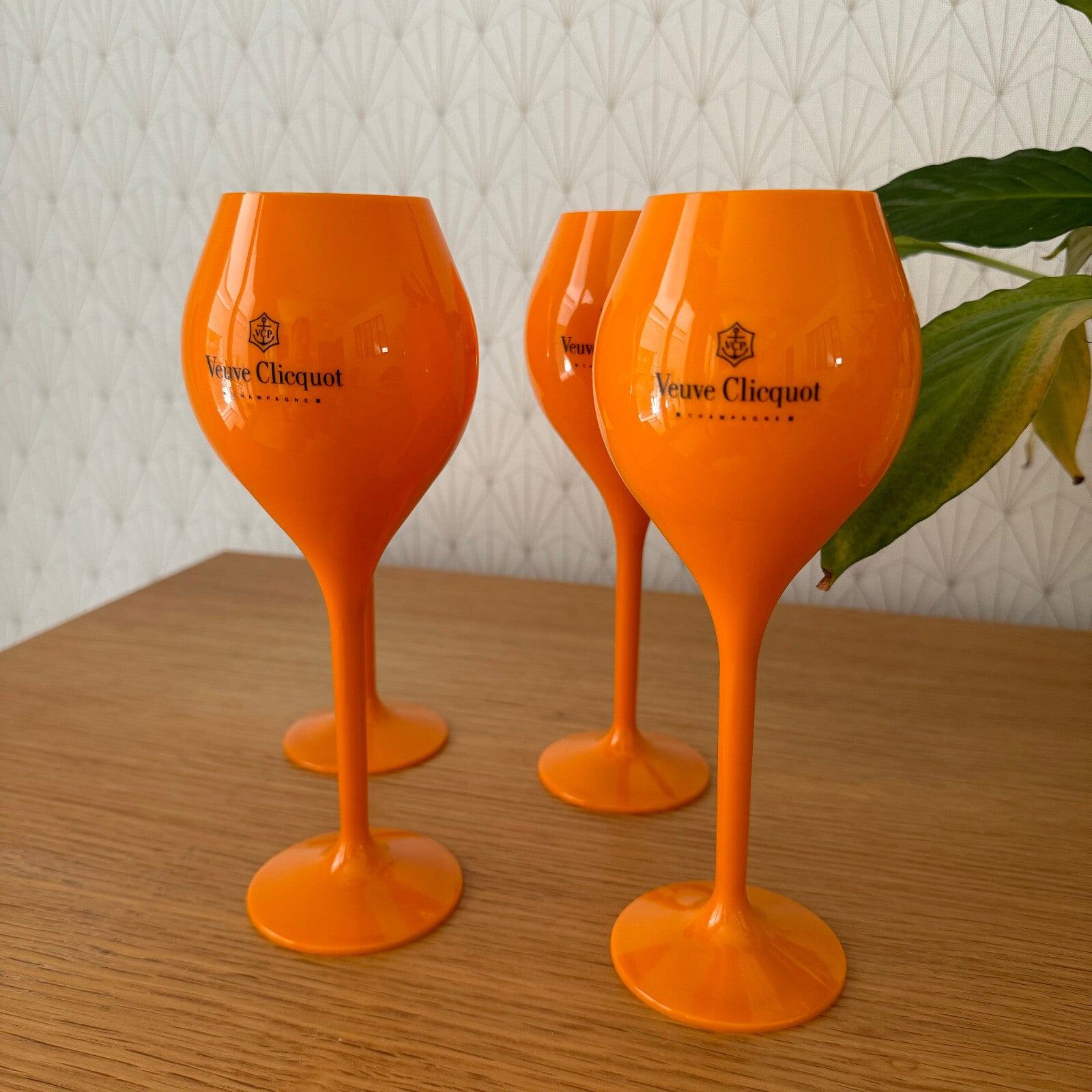 Veuve Clicquot Orange Champagne Flutes Set of 4 French Wine Glasses 1507251* Veuve Cliquot Clicquot