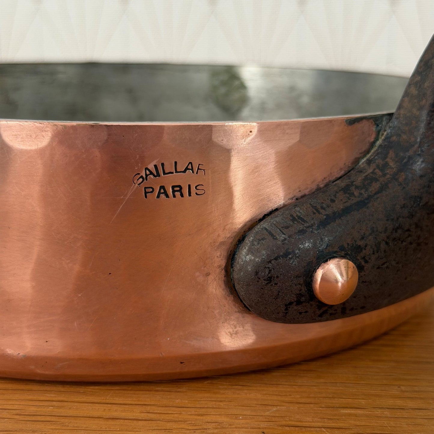 Maker's stamp reading GAILLARD PARIS on copper exterior with iron handle attachment