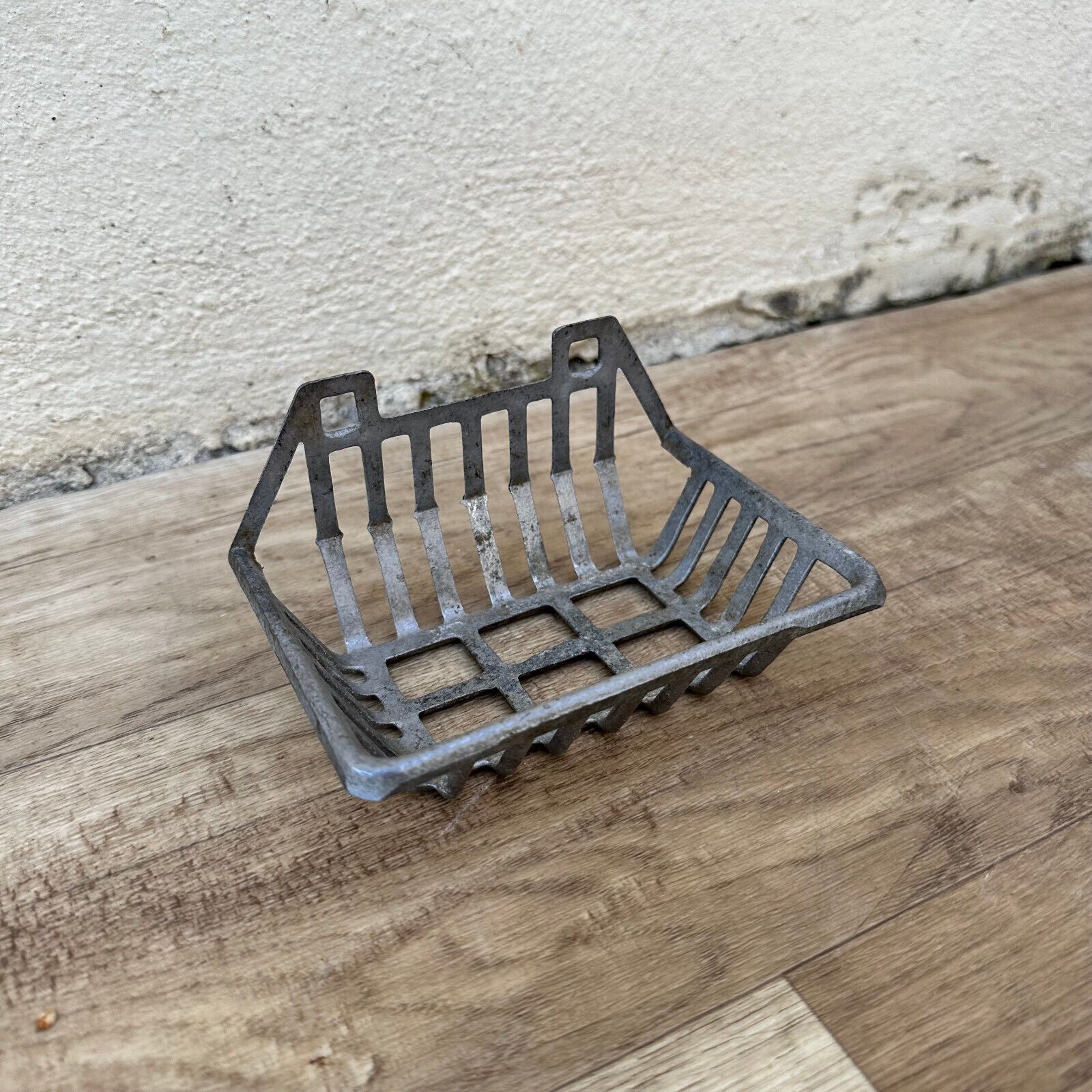 Vintage french METAL galvanized Soap Dish/Sponge Holder 27112312 - Fleamarketfrance