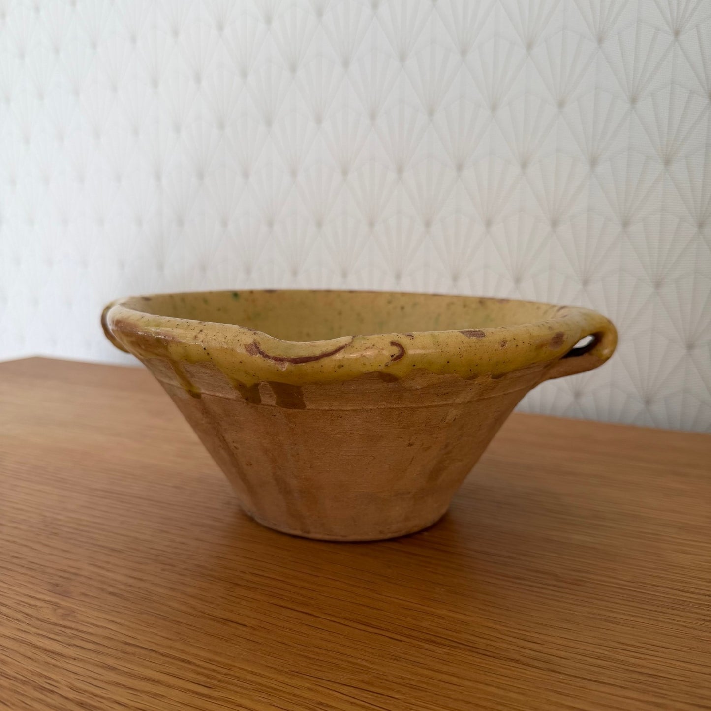 VINTAGE FRENCH GLAZED YELLOW MIXING BOWL TERRINE TIAN 8 1/2" 2210252 Fleamarketfrance : French vintage and antique decor