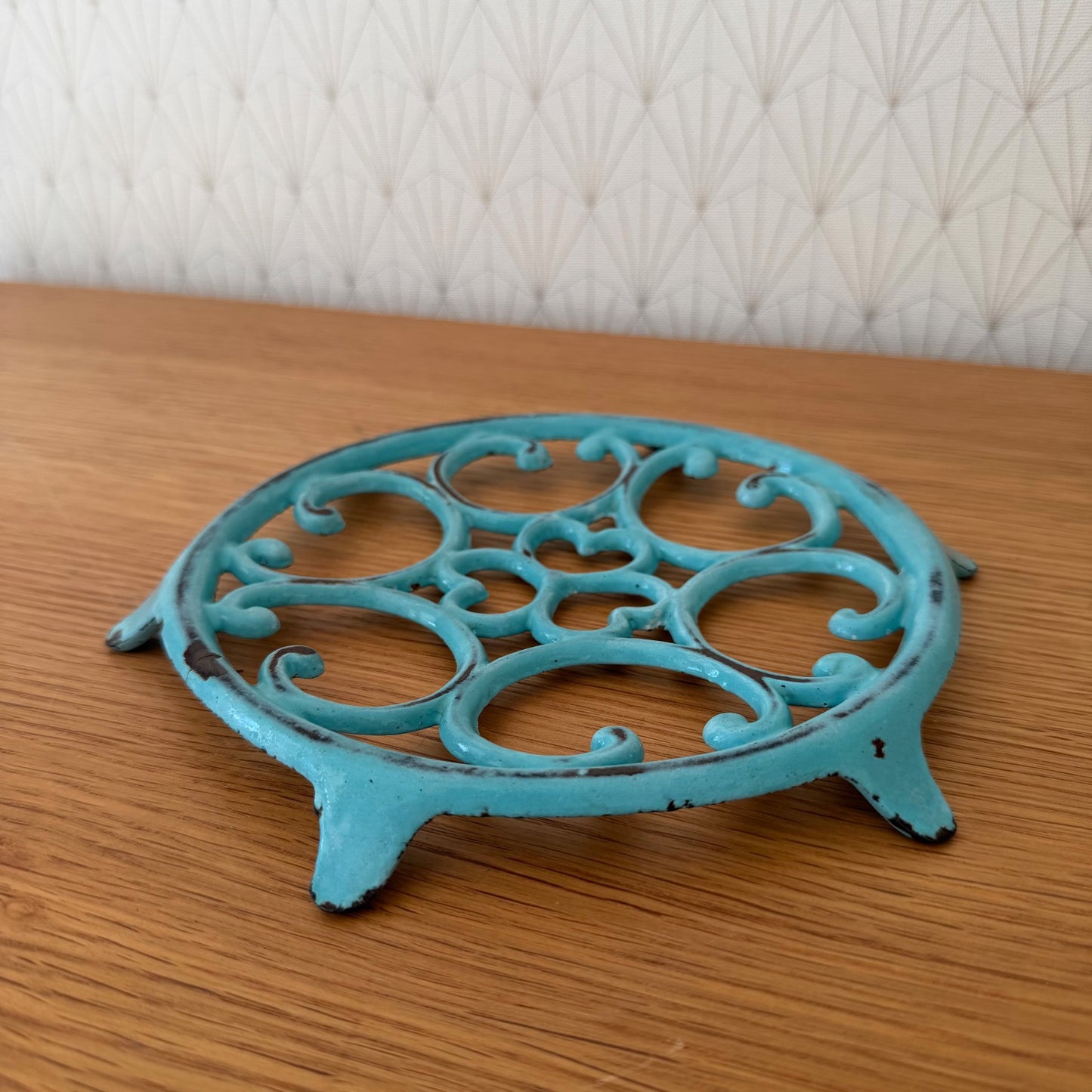 Vintage French Cast Iron Trivet Turquoise Blue Kitchen Stand 1302269 Does Not Apply