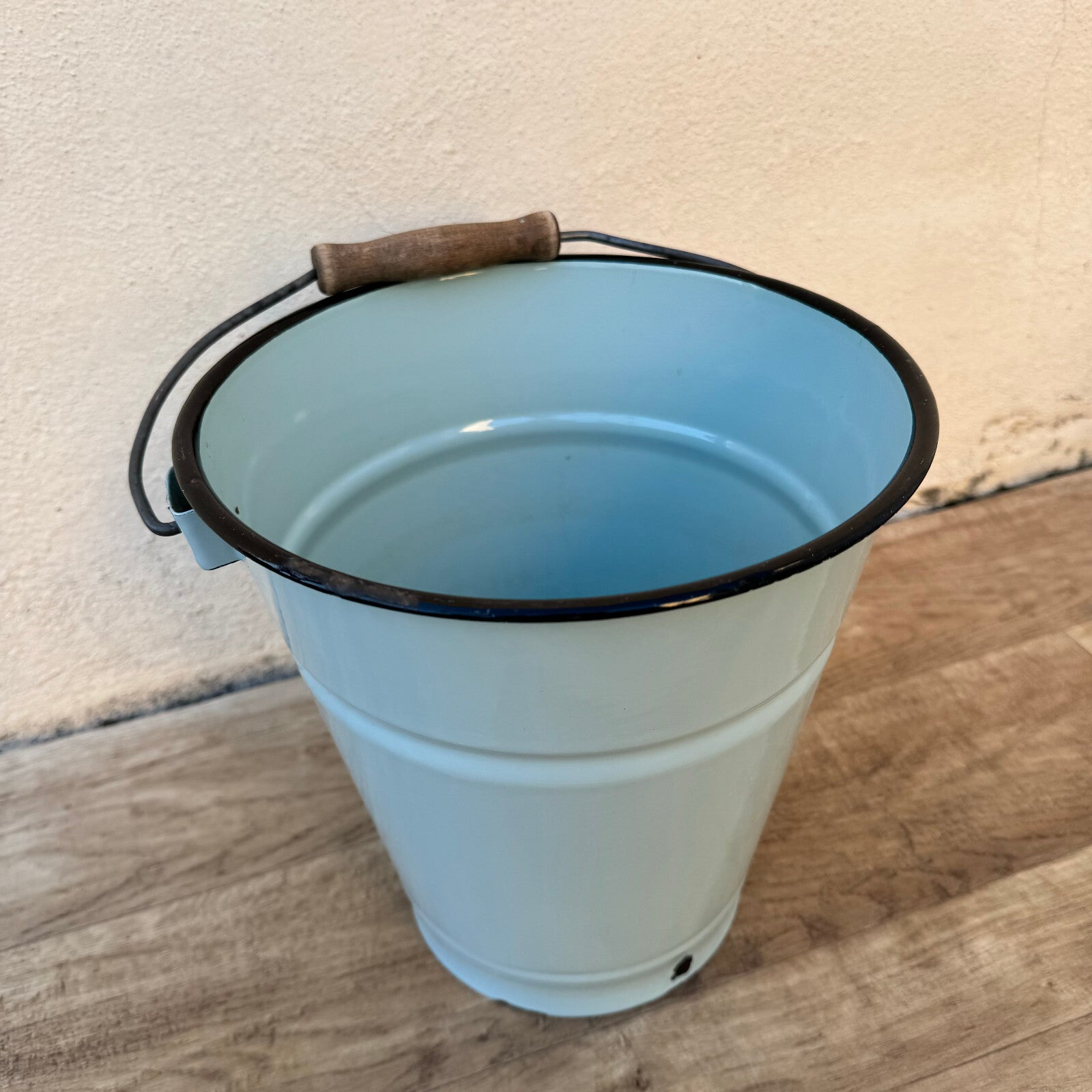 Vintage French Enamel Bucket Blue Water Pail Wood Handle 24cm 07082411 Fleamarketfrance
