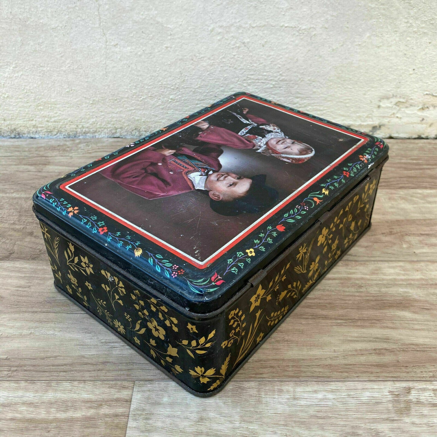 VINTAGE FRENCH LARGE RECTANGULAR SHAPE BISCUIT TIN BOX BRETON CHILDS 1904206 - Fleamarketfrance