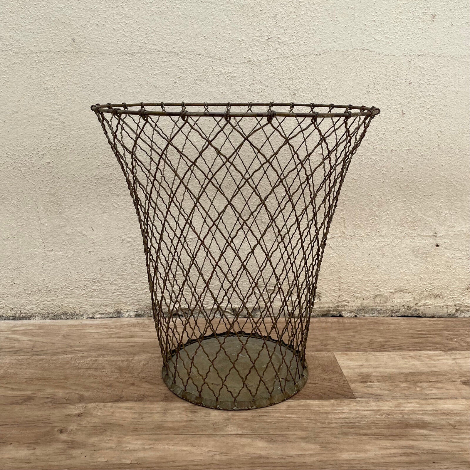 VINTAGE WIRE METAL WASTE PAPER BASKET 1903253 NEMCO