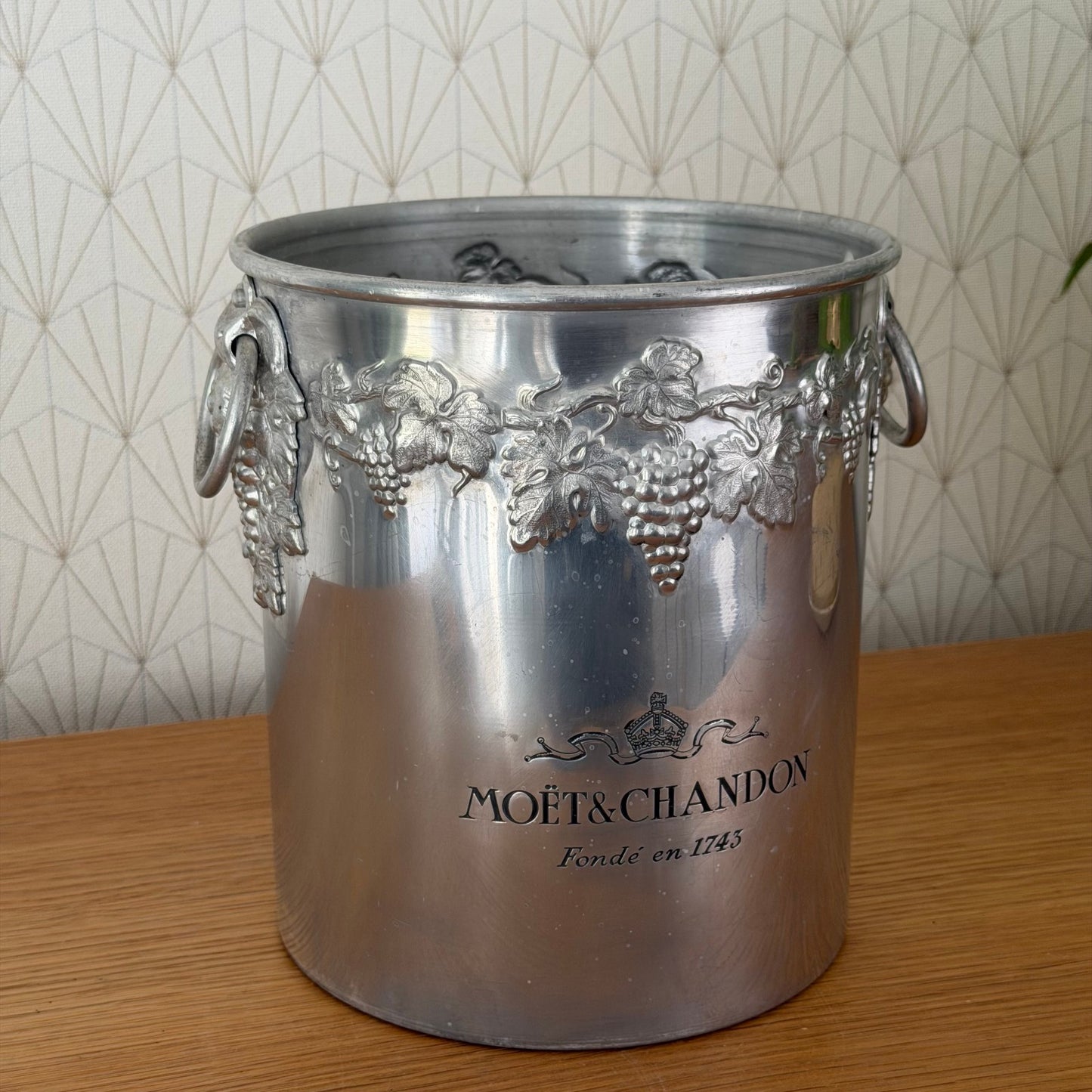 Vintage Moet Chandon Ice Bucket French Champagne Cooler Silver 2110251 Fleamarketfrance : French vintage and antique decor