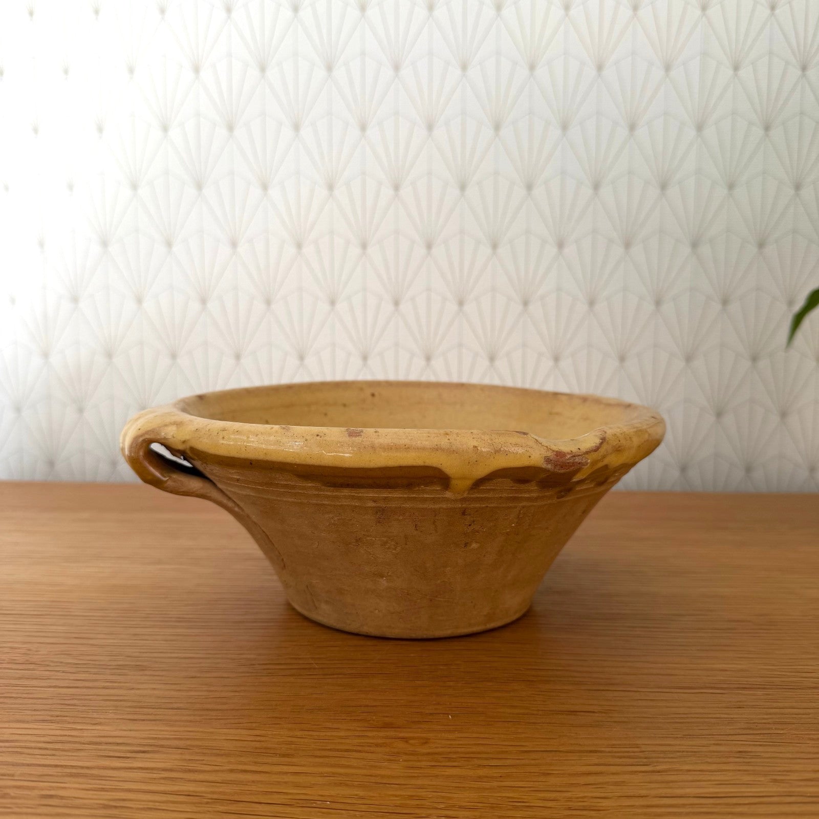 VINTAGE FRENCH GLAZED YELLOW MIXING BOWL TERRINE TIAN 8 1/2" 2210253 Fleamarketfrance : French vintage and antique decor