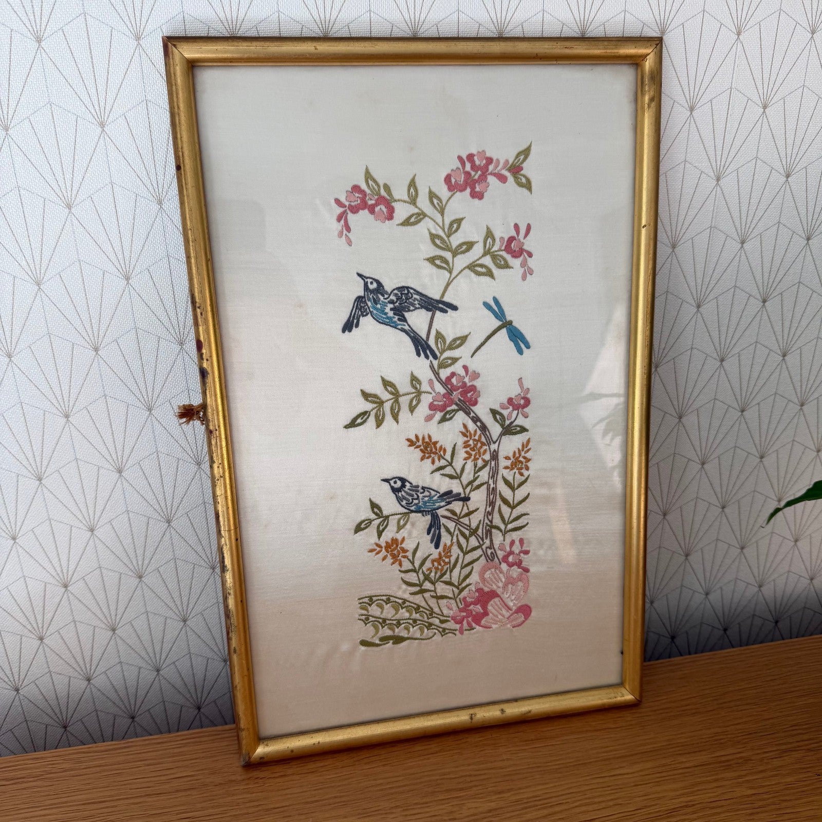 Vintage Chinese Silk Embroidery Birds Flowers Gold Frame 18x12" 2710253 Fleamarketfrance : French vintage and antique decor