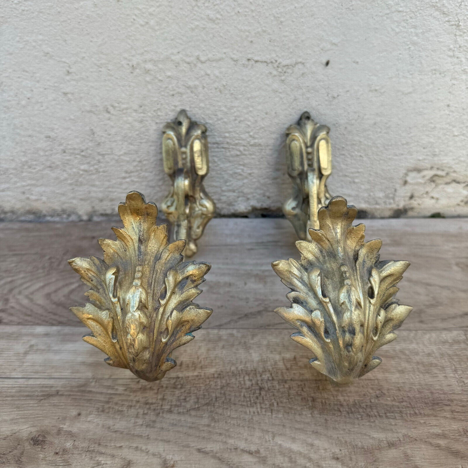 Vintage French Pair of Brass Curtain Tiebacks hooks for Window Drapes 2309241 - Fleamarketfrance