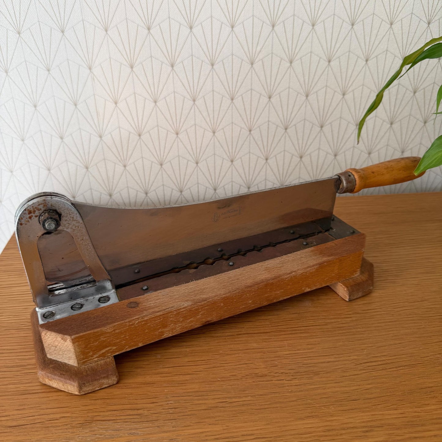 Vintage French bread slicer Au'Nain wooden cutting board restaurant 1602269 Fleamarketfrance