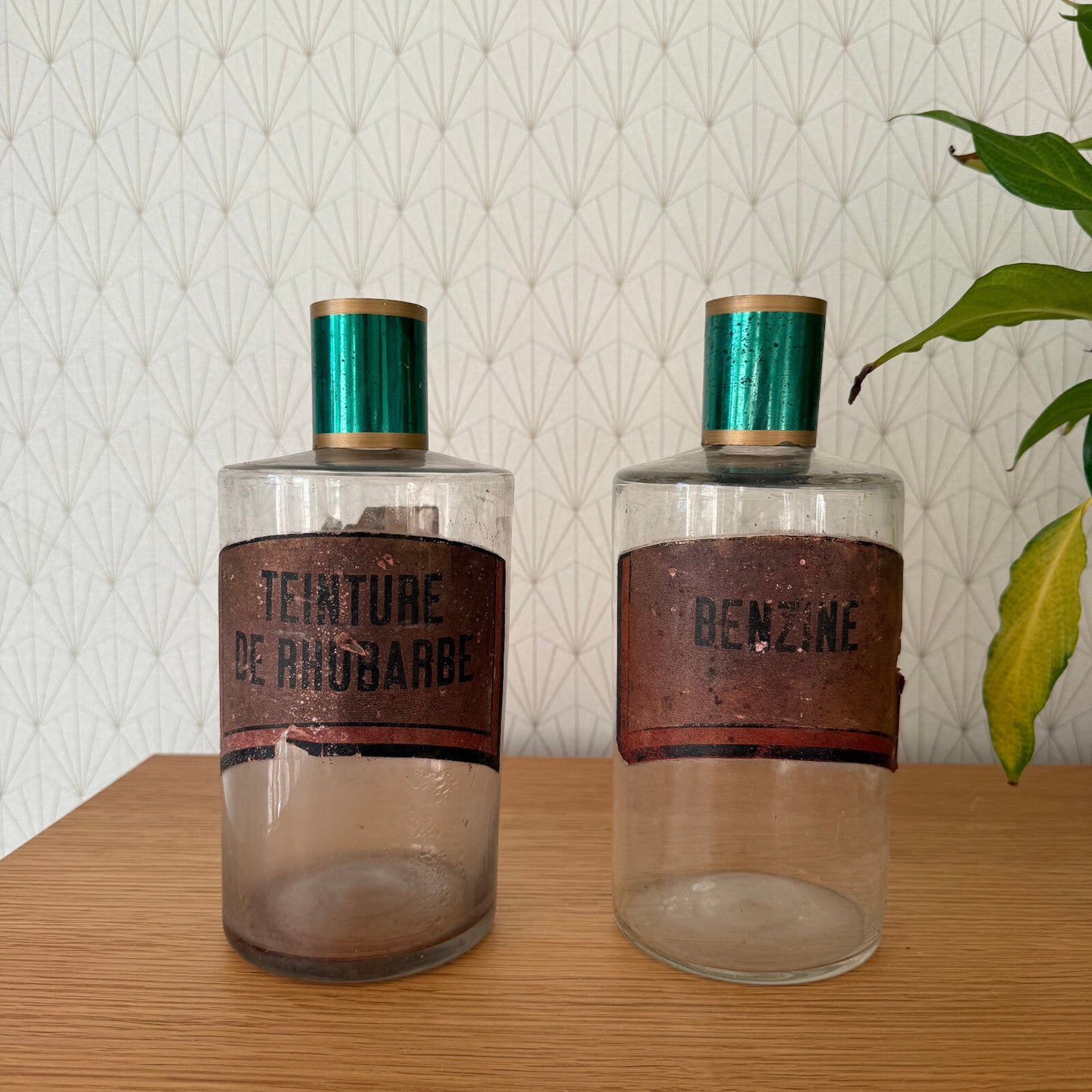 French Apothecary Bottles Glass Pharmacy Jars Green Stoppers Vintage 1901251 Fleamarketfrance