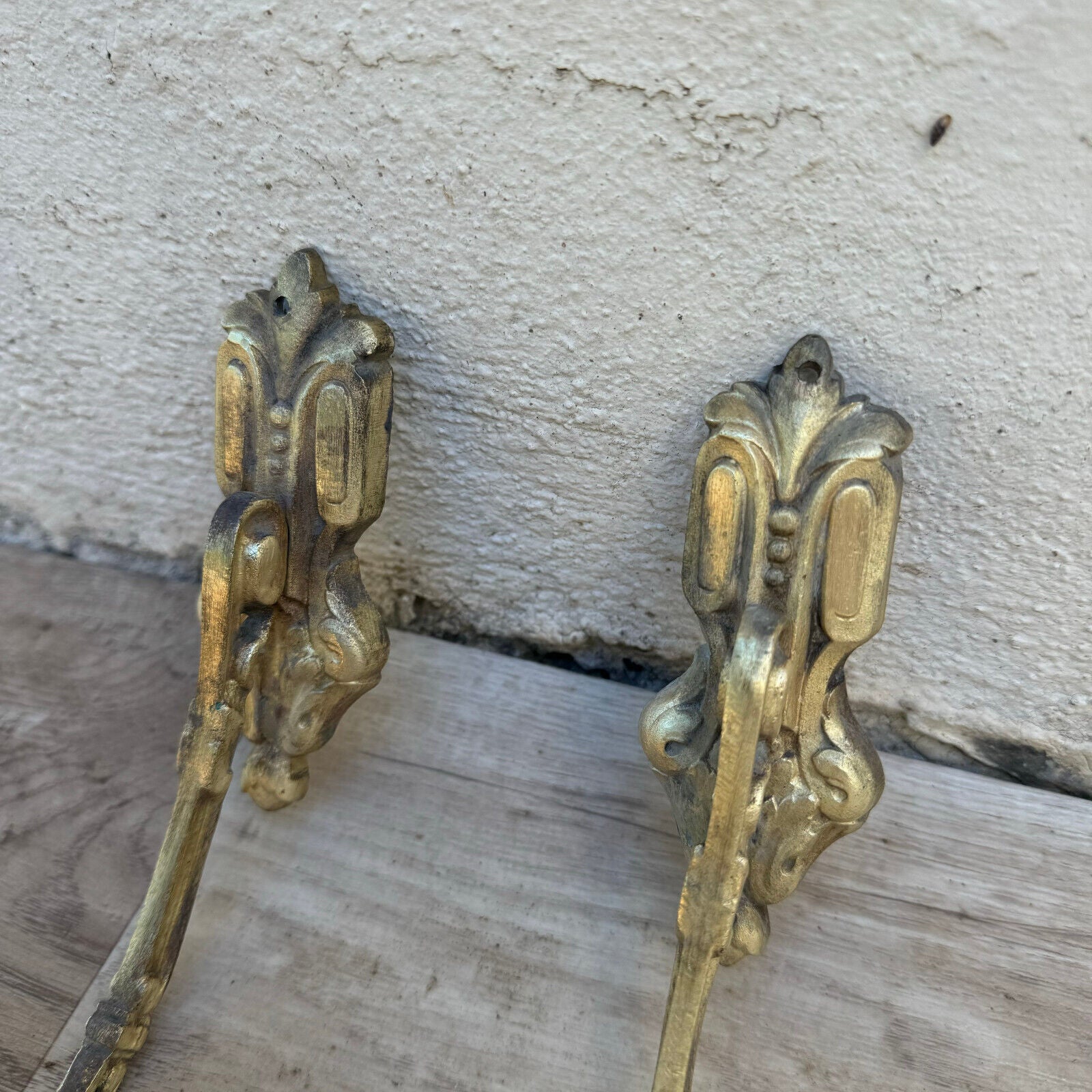 Vintage French Pair of Brass Curtain Tiebacks hooks for Window Drapes 2309241 - Fleamarketfrance