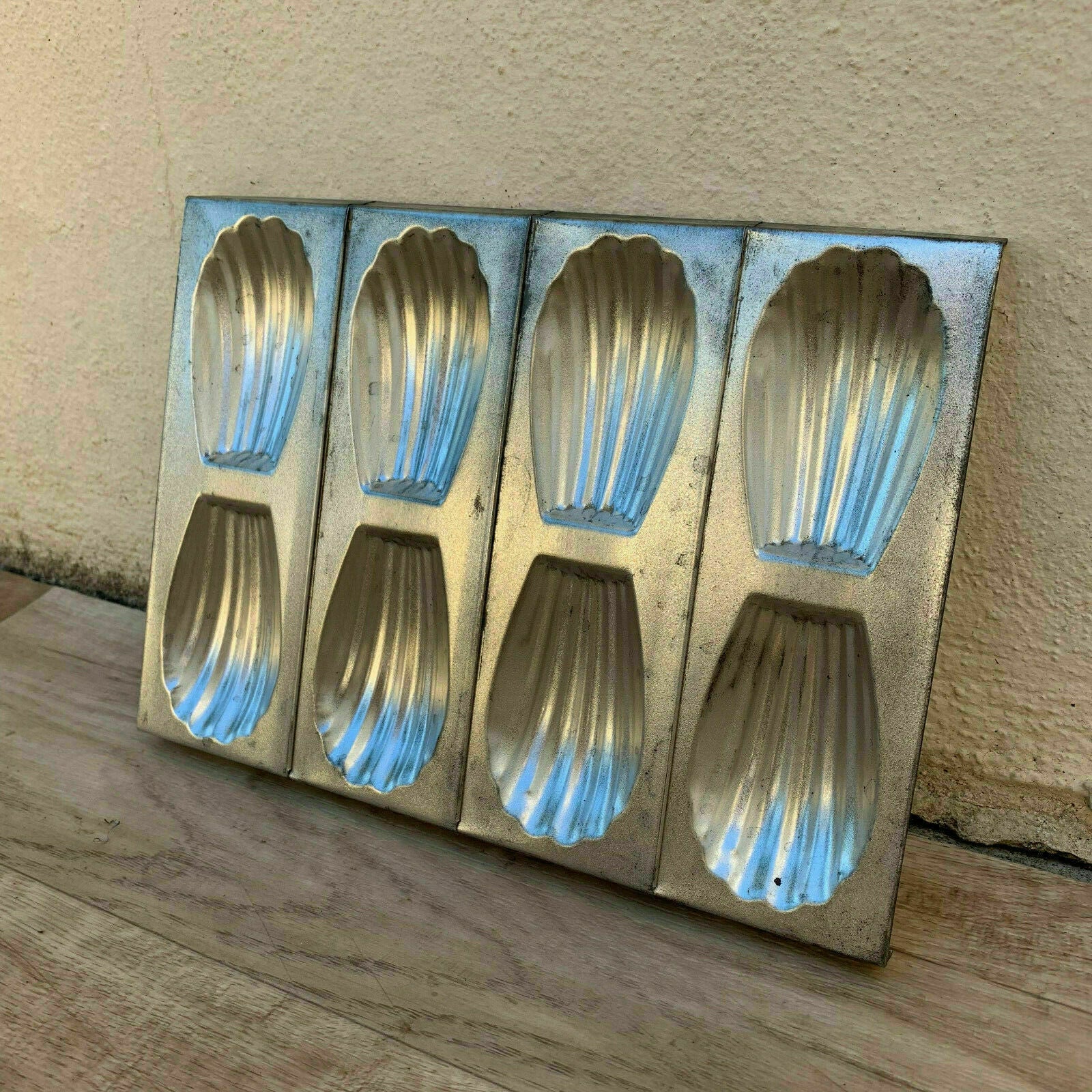 VINTAGE FRENCH 8 MADELEINE cake tart tins moulds mini molds pans shape 1006197 - Fleamarketfrance