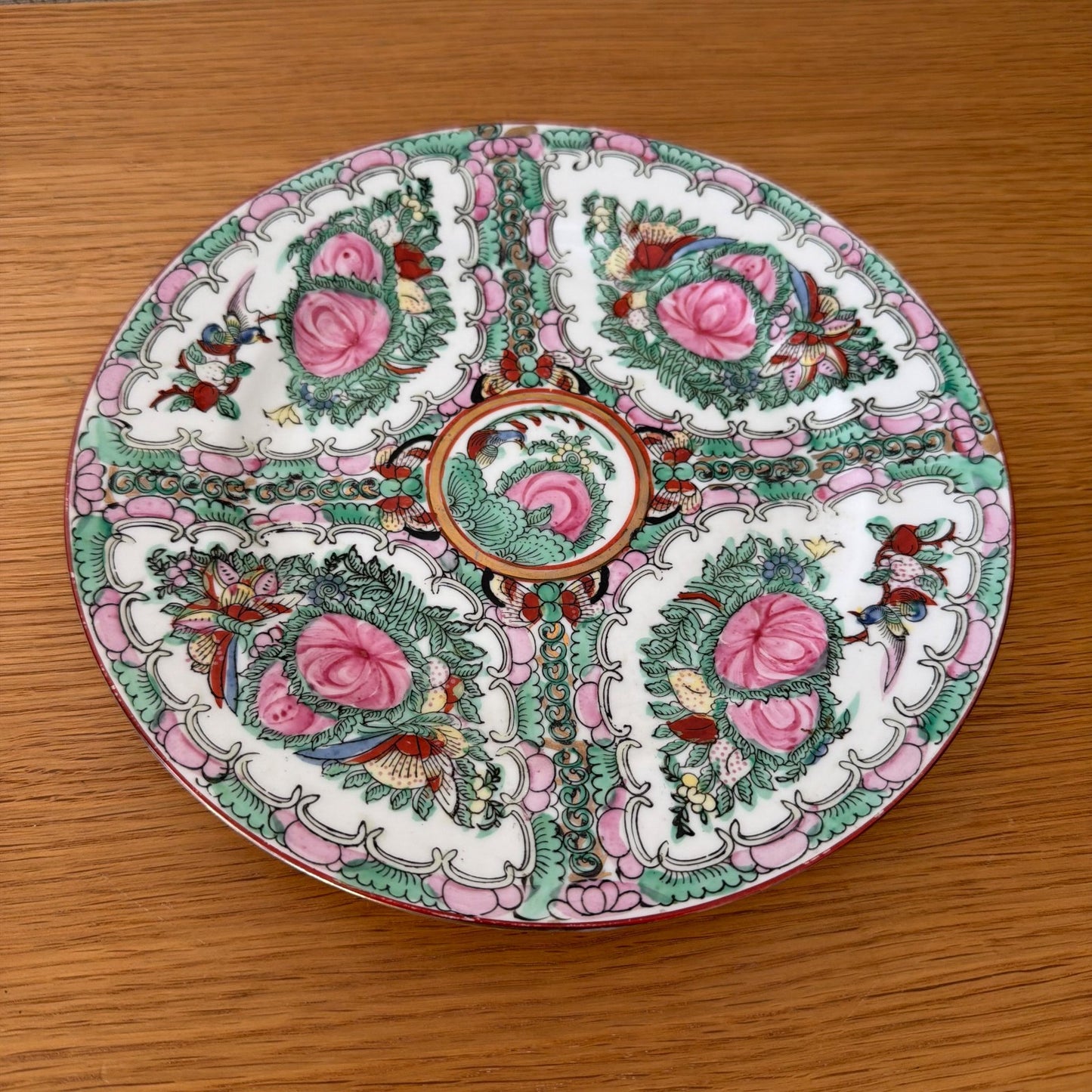 Vintage chinese plate with roses medaillon 1805265 Fleamarketfrance