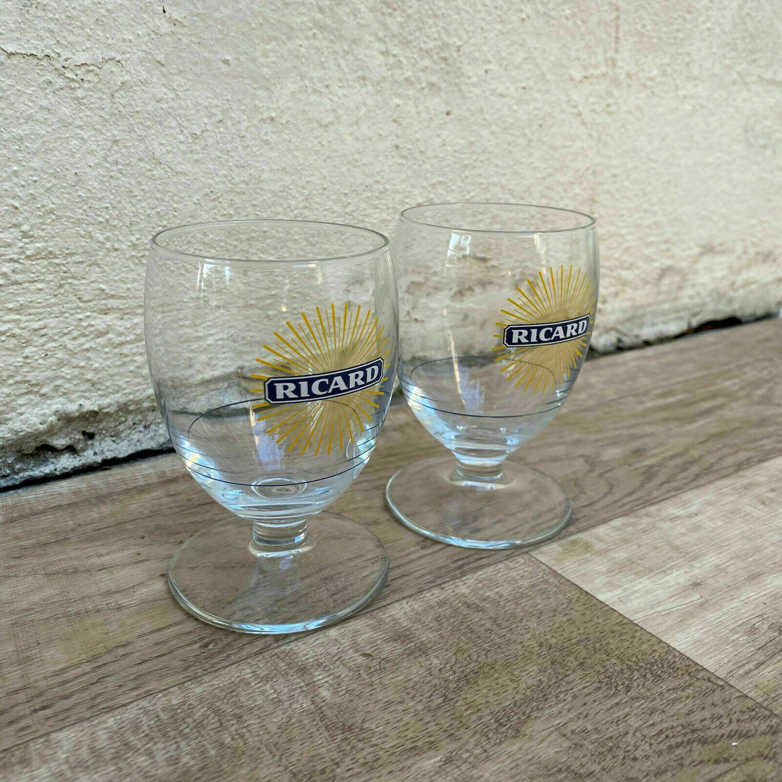 2 FRENCH RICARD ANISETTE PASTIS GLASSES WITH SUNBURST MOTIF 23092019 - Fleamarketfrance