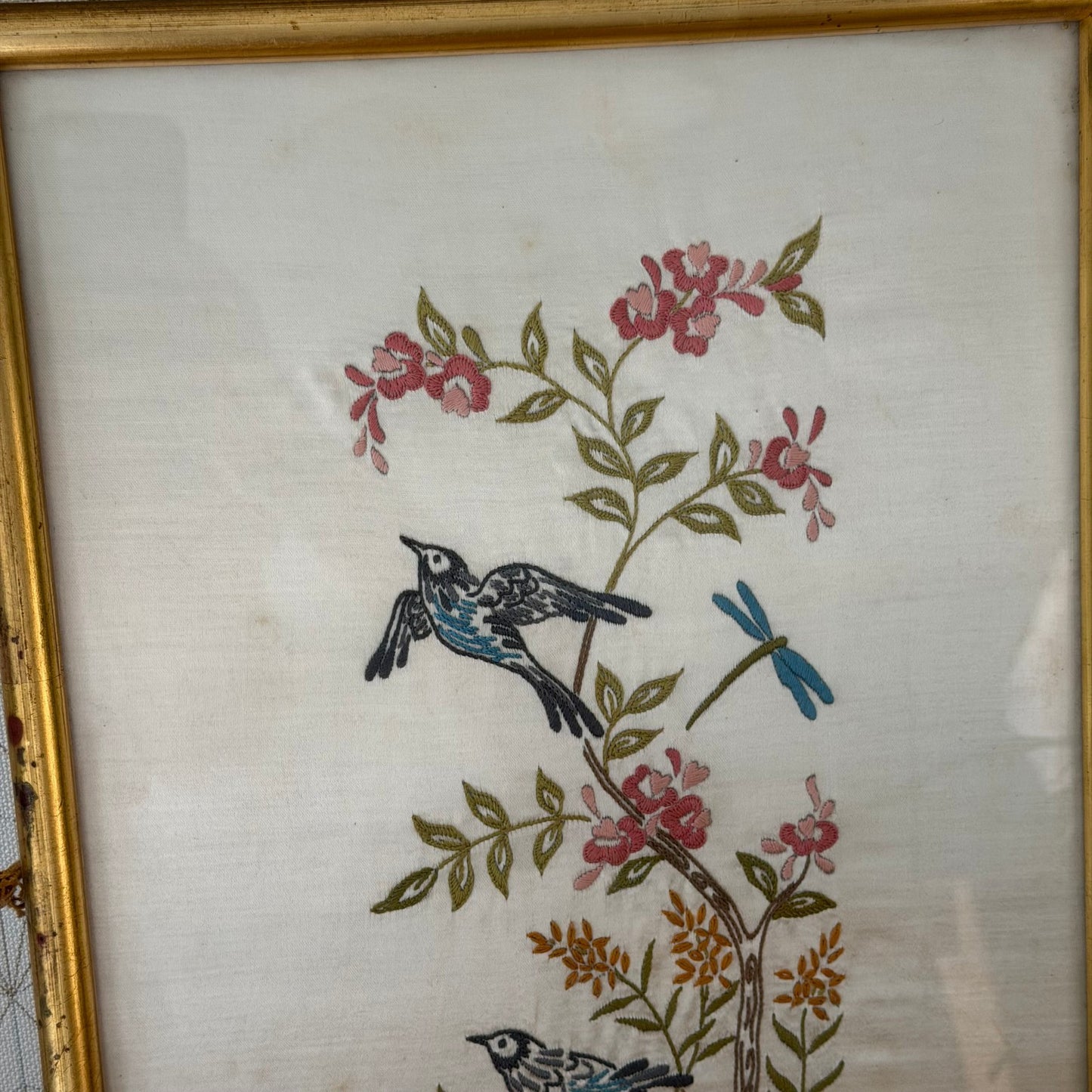 Vintage Chinese Silk Embroidery Birds Flowers Gold Frame 18x12" 2710253 Fleamarketfrance : French vintage and antique decor