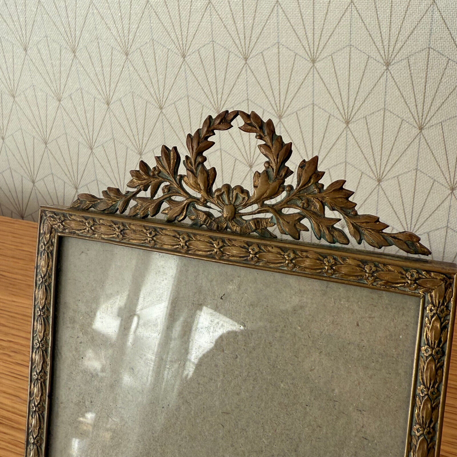 Vintage french Brass Frame Glass photo Glass Laurel Wreath Footed 2401257 - Fleamarketfrance