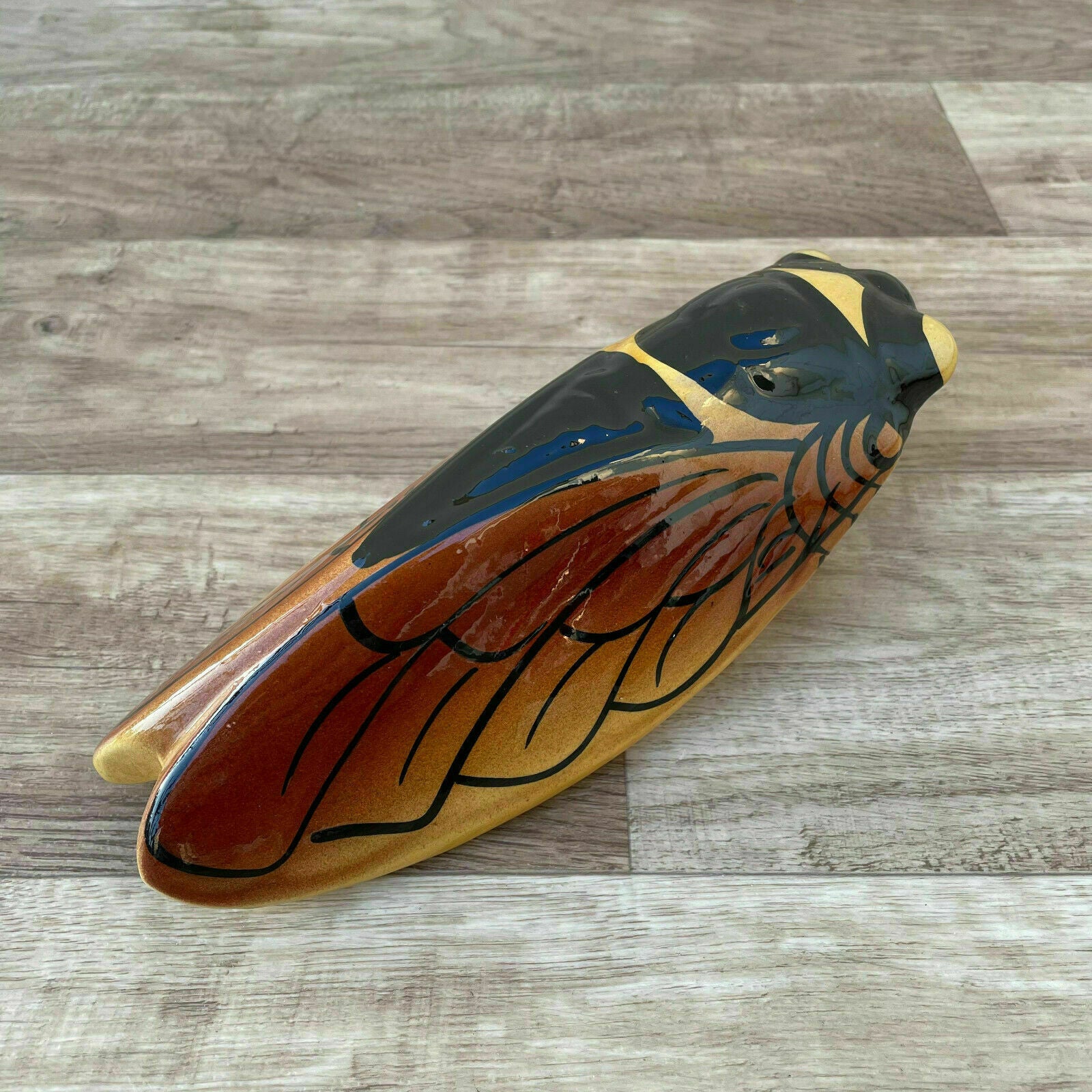 Vintage French Majolica Cicada Wall Pocket Vase Provence 1960s 27122021 Unmarked
