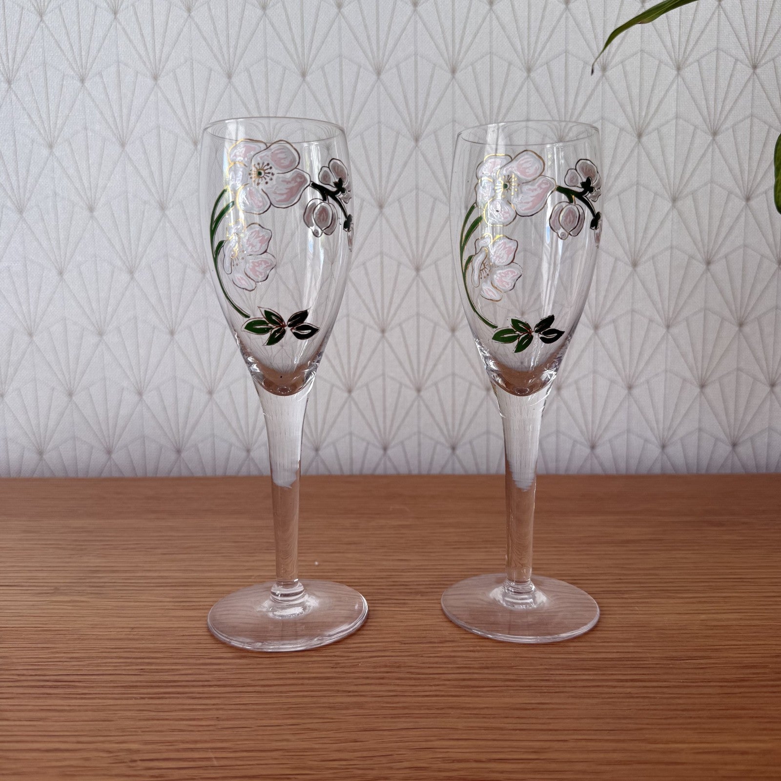 2 Perrier Jouet Belle Epoque Pink White Floral Champagne Flutes Glasses 1410251 Perrier Jouet