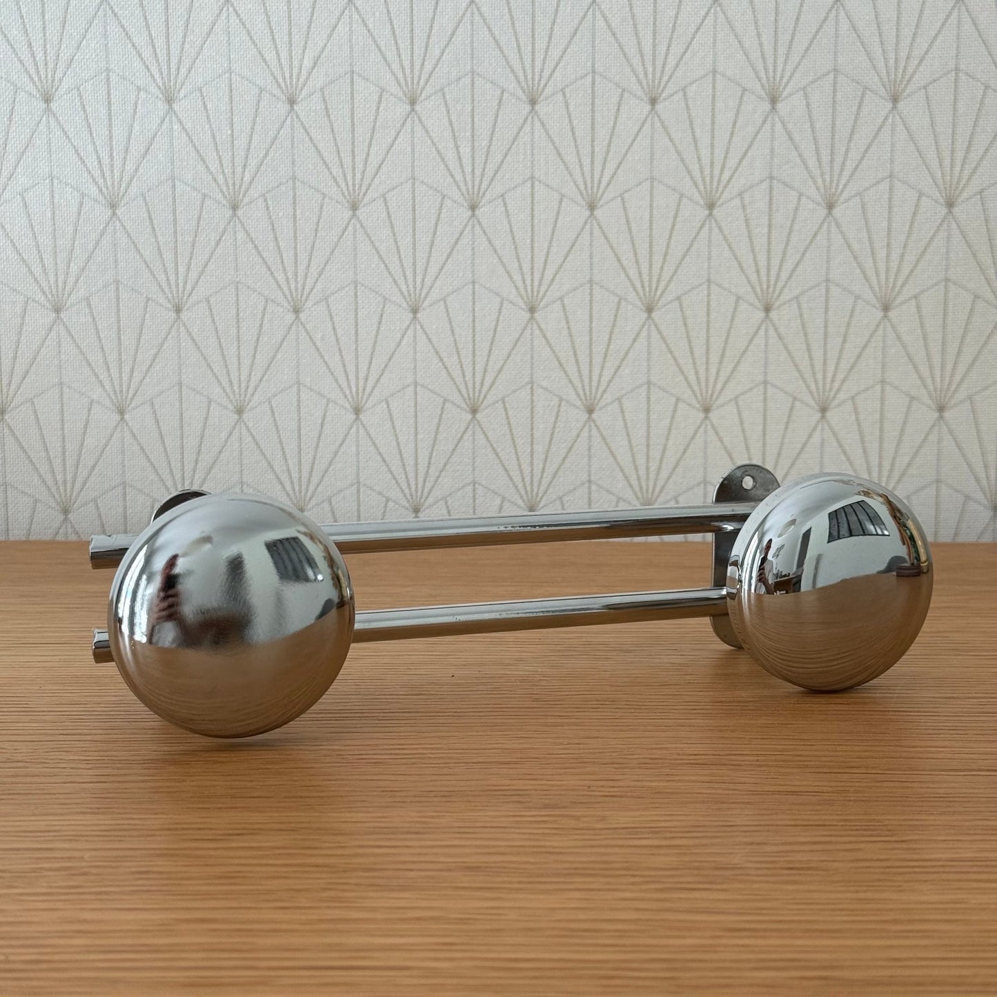 Vintage French Metal 2 Hook Coat Rack/Wall-Mounted Entryway Storage 1310258