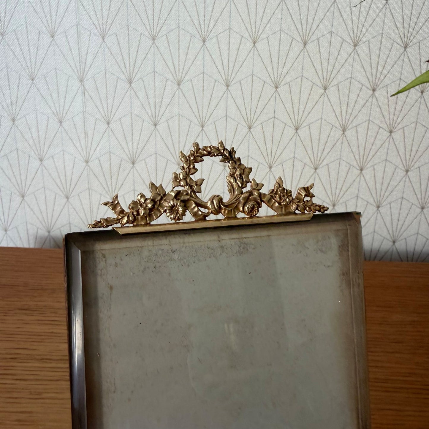 French Antique Brass Photo Frame Floral Crest Glass Standing 27062615 Fleamarketfrance