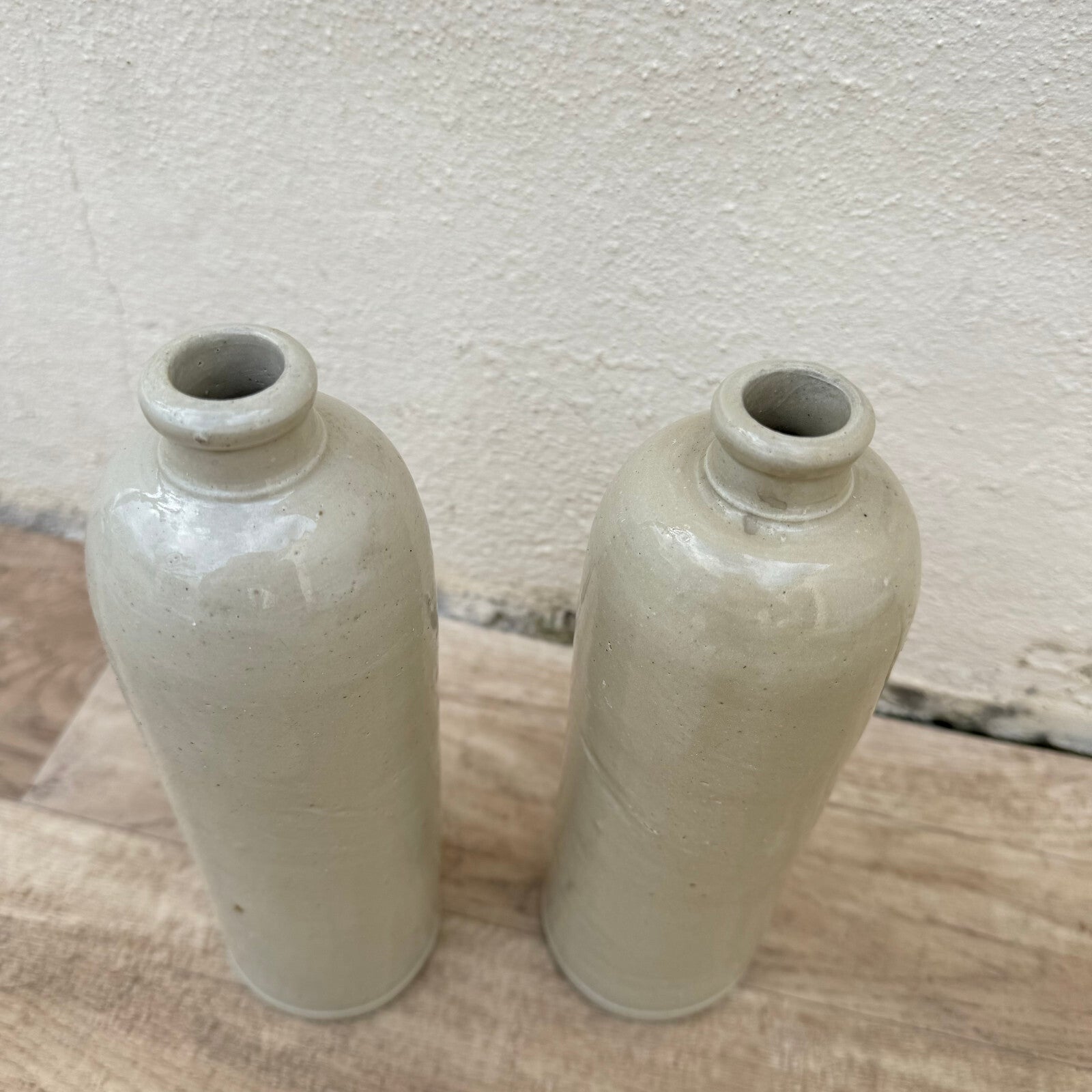 2 Vintage French Stoneware alcohol Wine Bottle water 29042410 Unmarked