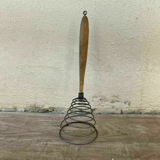 VINTAGE FRENCH WIRE WHIP WHISK WOODEN HANDLE KITCHEN UTENSIL 2903219 - Fleamarketfrance