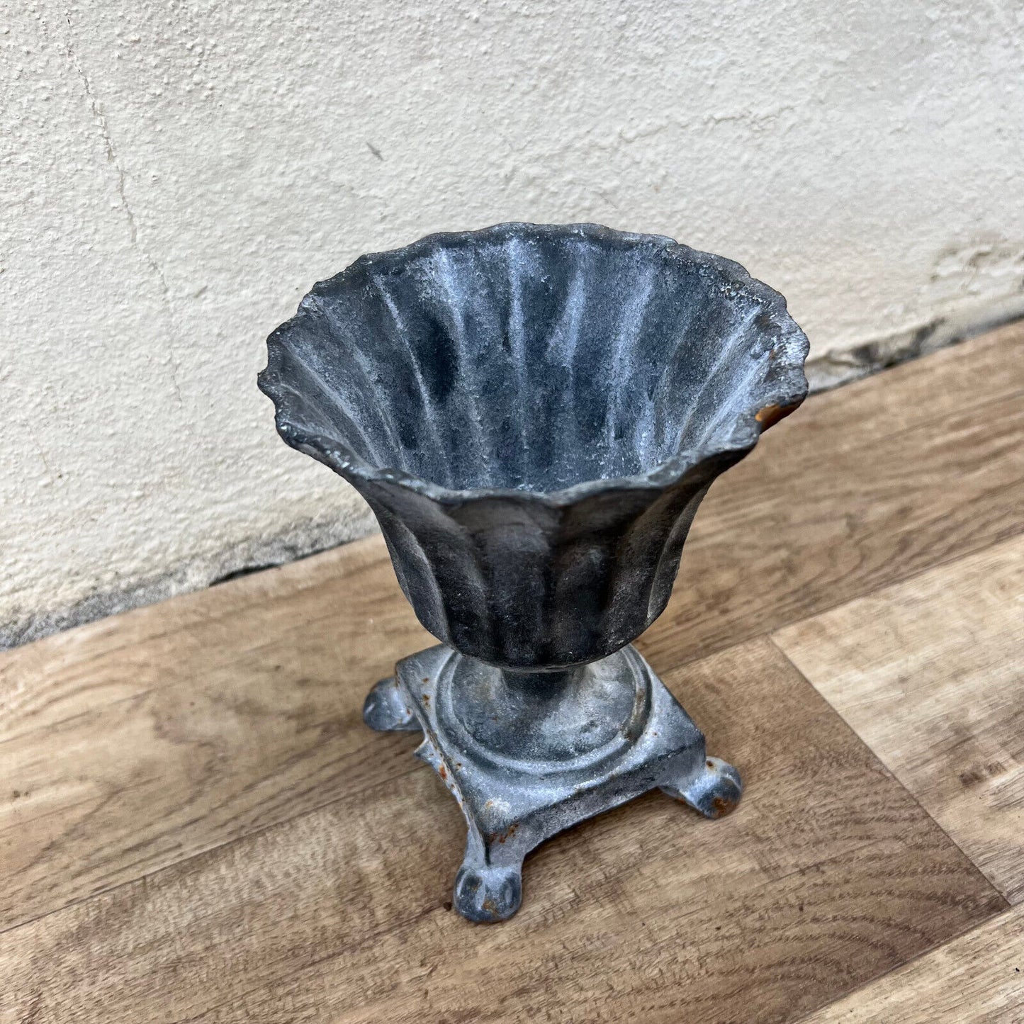 Vintage French Urn Planter cast iron 20082218 - Fleamarketfrance