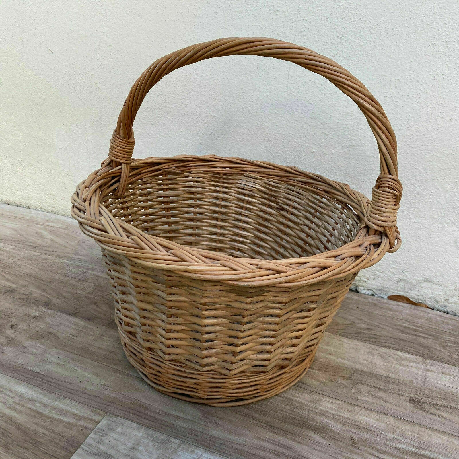 French Wicker Basket market fruits Chic Vintage Woven Rattan 30012121 - Fleamarketfrance