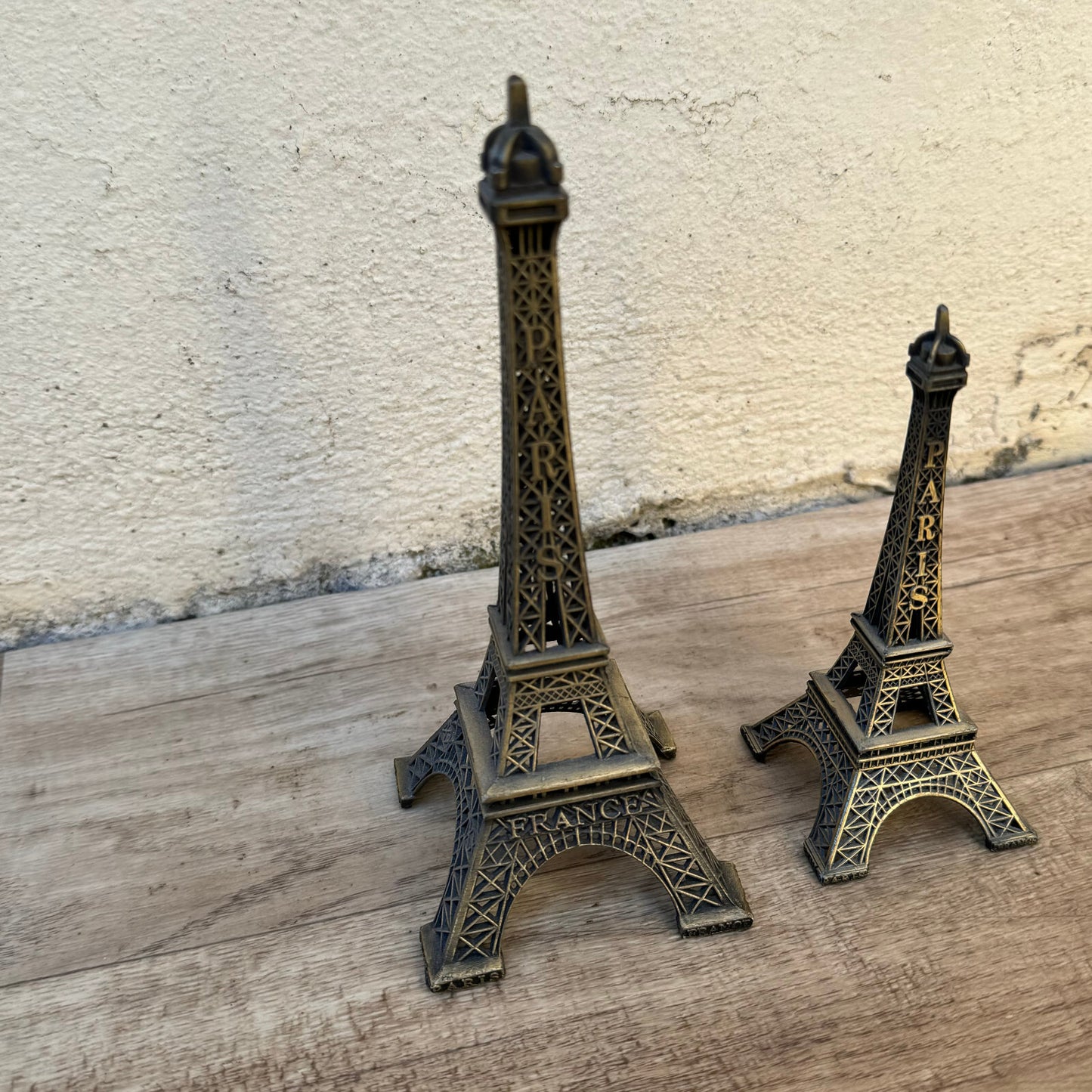 Vintage Eiffel Tower Paris Metal Souvenir Set France Bronze 0105242 Unbranded