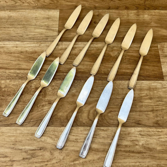 vintage french fish knives x 12, SILVER PLATE FLATWARE  ERCUIS FRANCE 2305224 - Fleamarketfrance