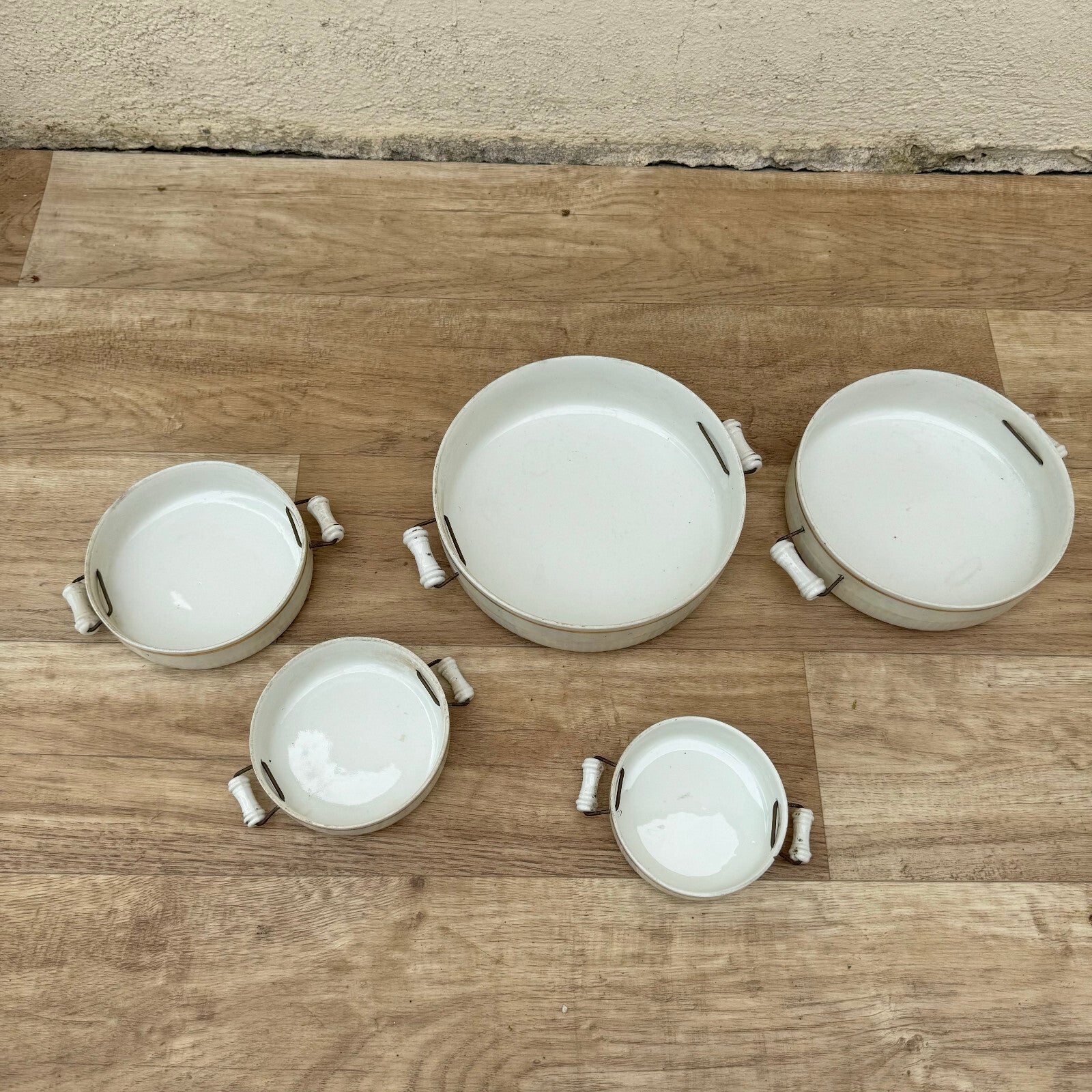 French Porcelain Pans SET 5 flowers handles mother of pearl 0605247 Unbranded